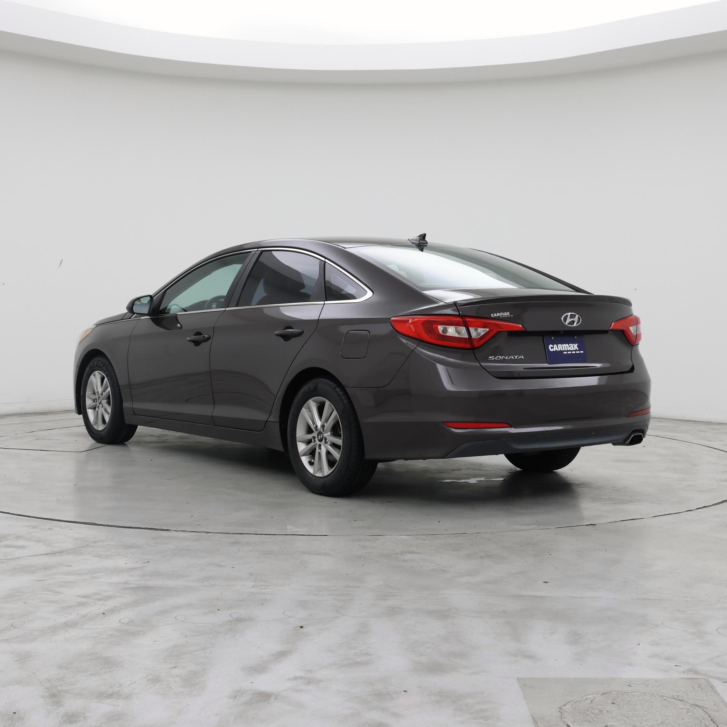 Thumbnail: 2016 Hyundai Sonata - 2