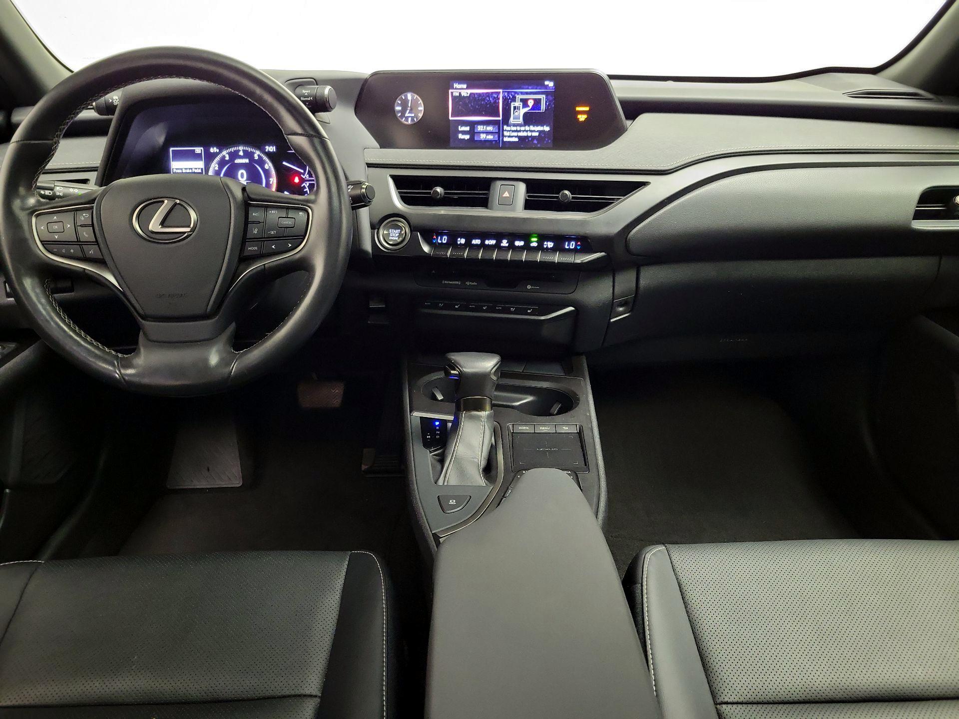 Thumbnail: 2019 Lexus UX - 9