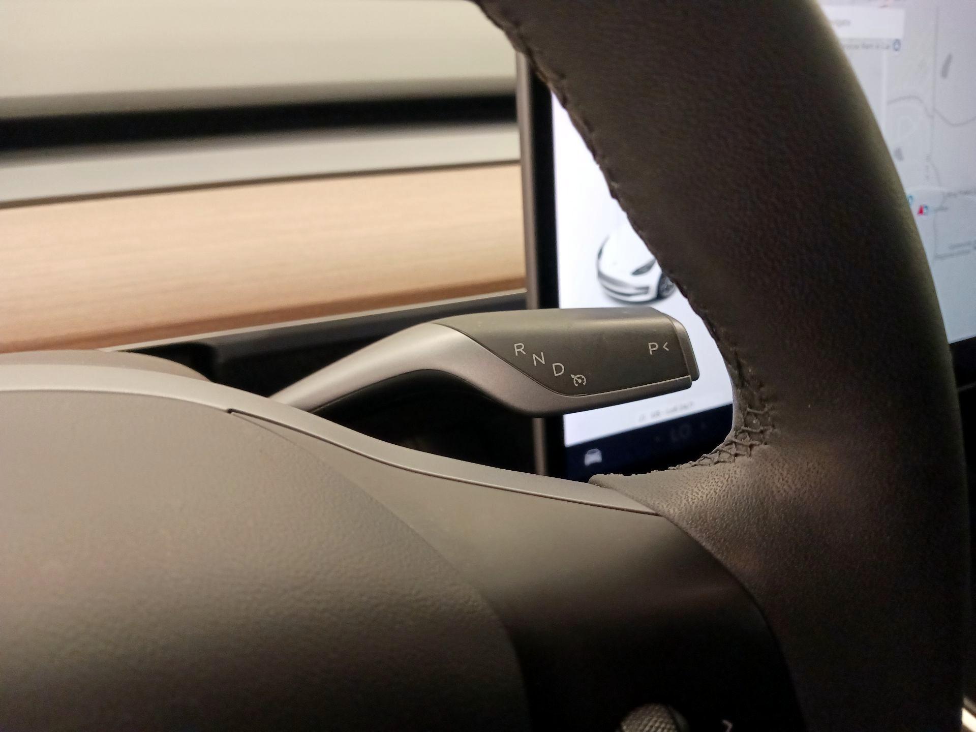 Thumbnail: 2021 Tesla Model 3 - 17