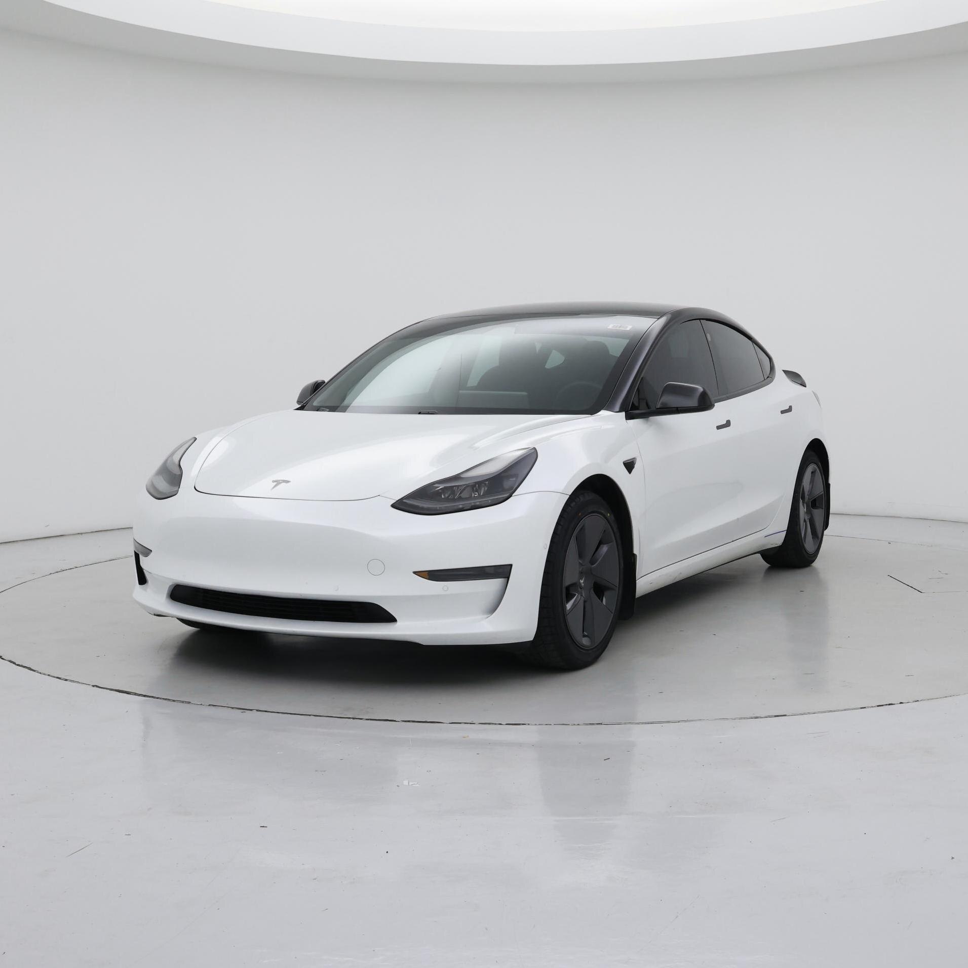 Thumbnail: 2021 Tesla Model 3 - 4