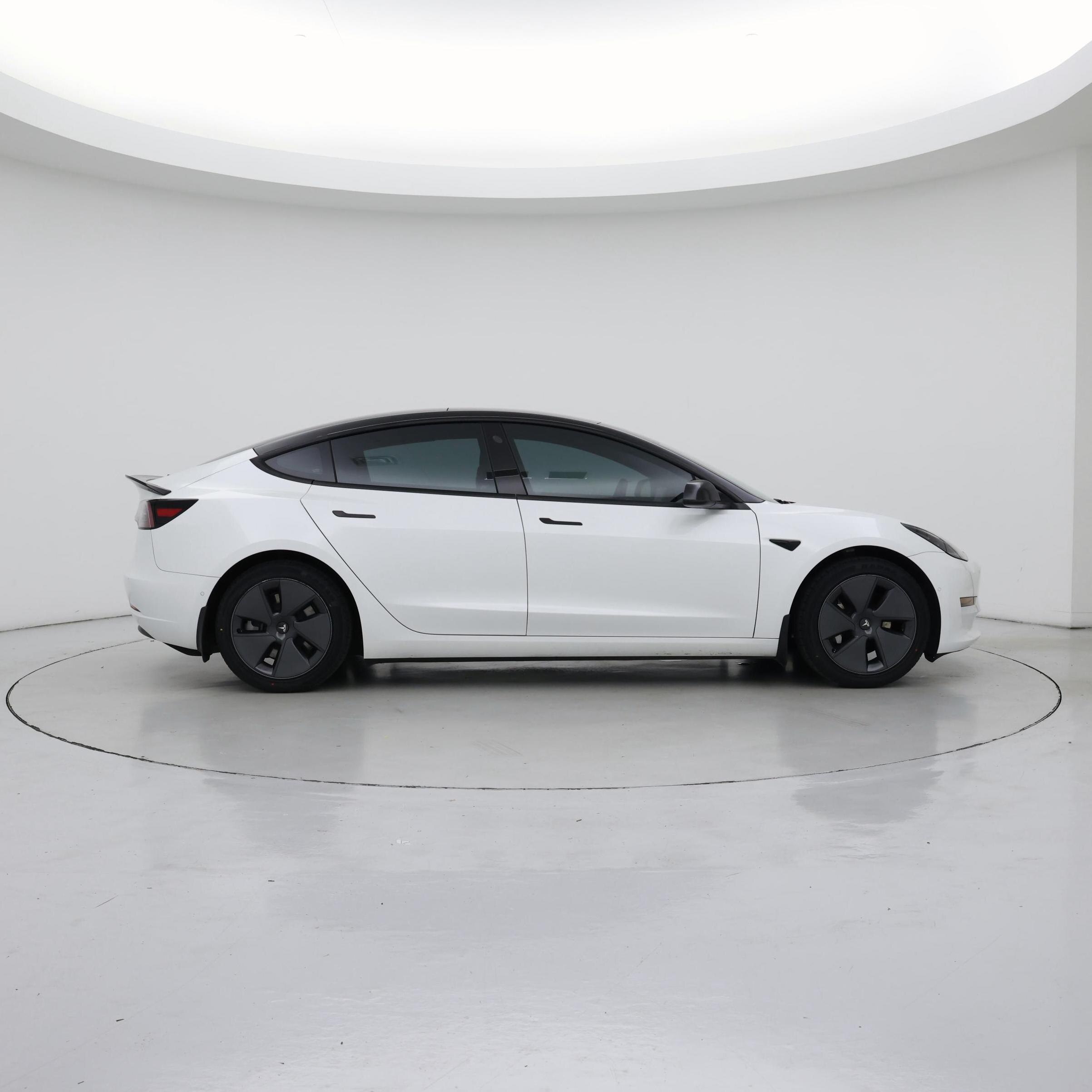 Thumbnail: 2021 Tesla Model 3 - 7