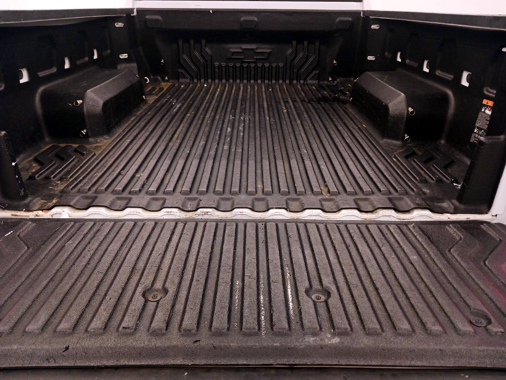 Thumbnail: 2023 Chevrolet Silverado 2500 - 18