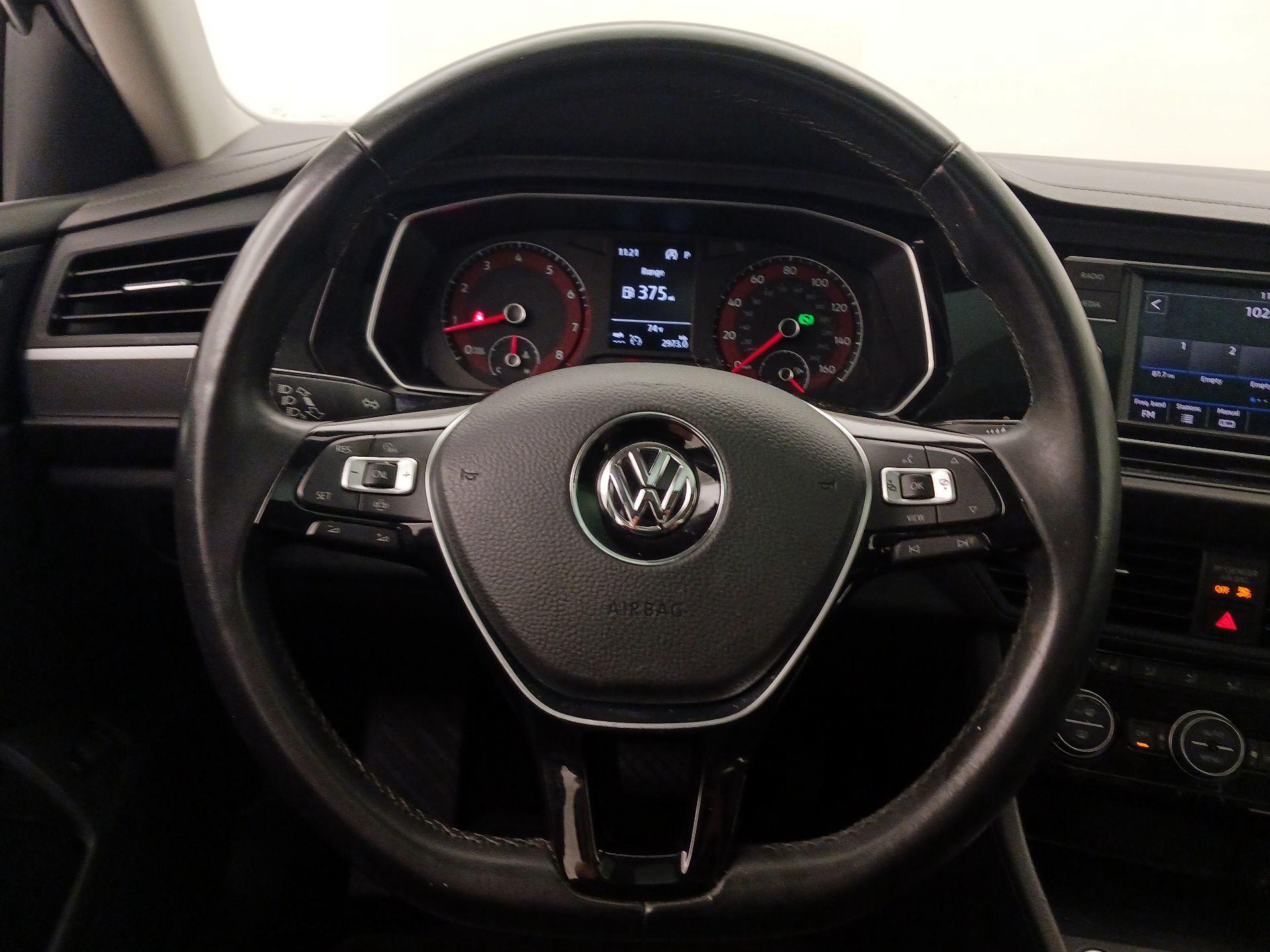 Thumbnail: 2019 Volkswagen Jetta - 10