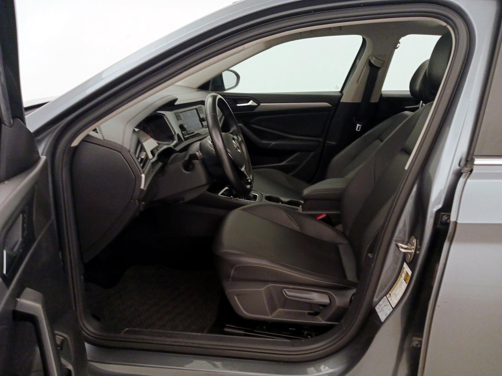 Thumbnail: 2019 Volkswagen Jetta - 11