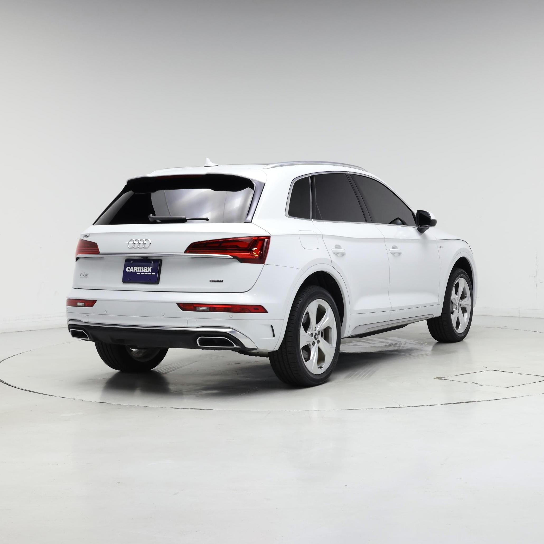 Thumbnail: 2023 Audi Q5 - 8