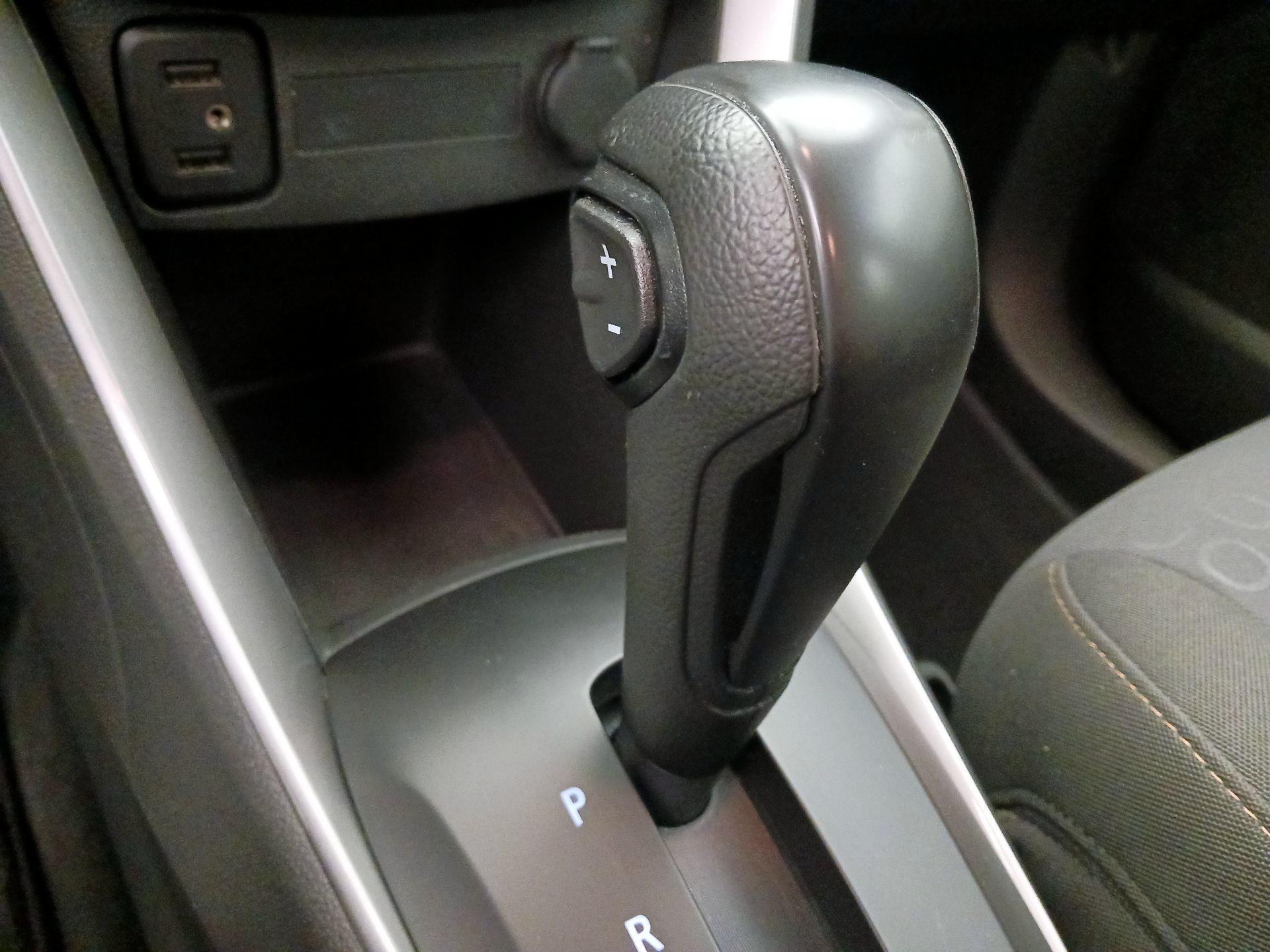 Thumbnail: 2021 Chevrolet Trax - 15