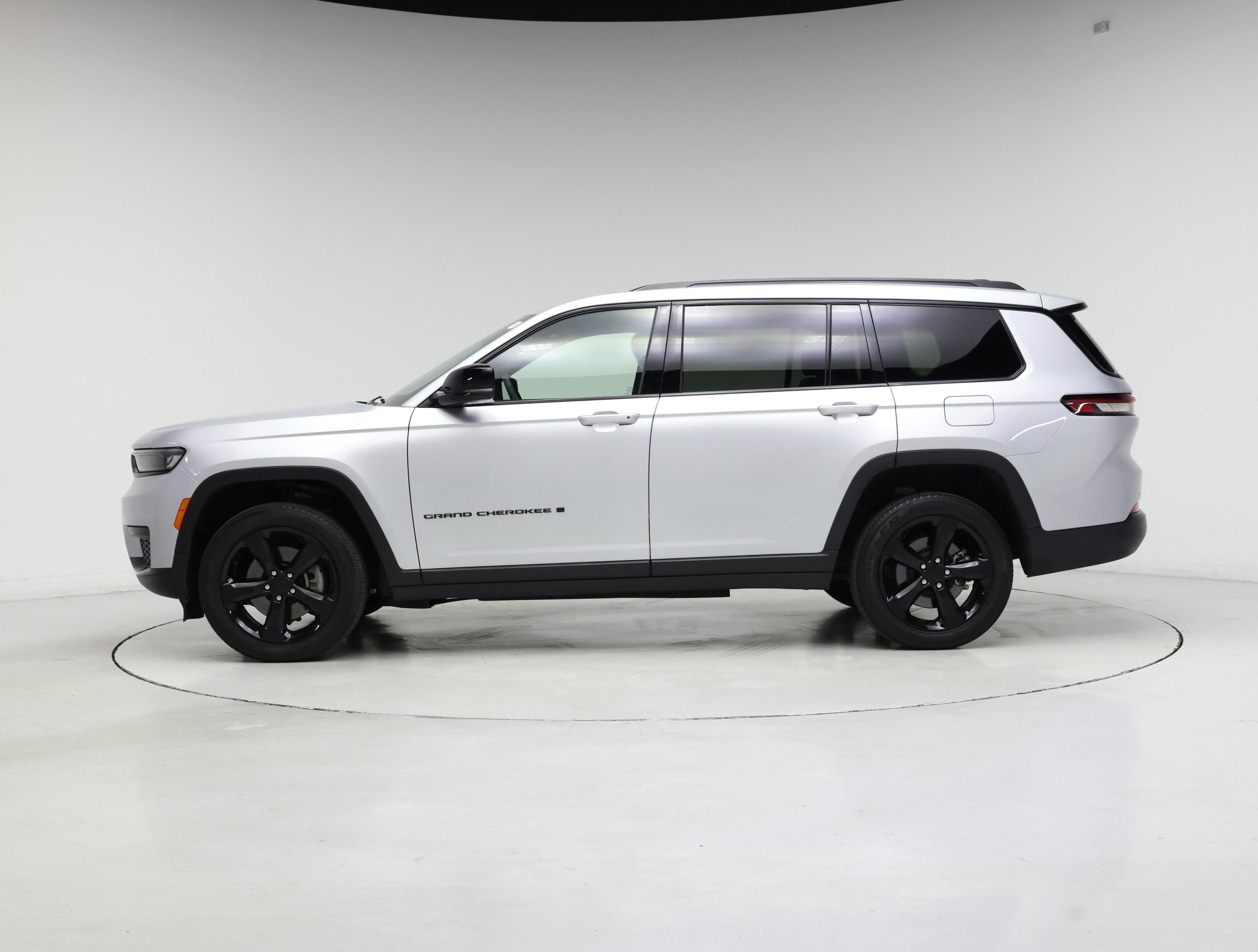 Thumbnail: 2023 Jeep Grand Cherokee L - 3