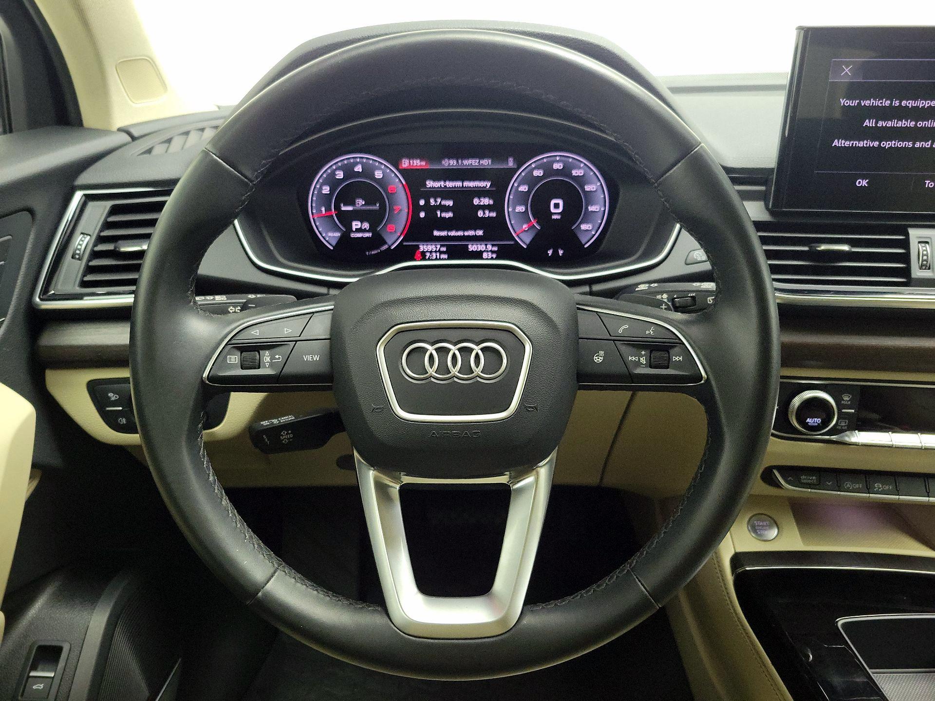 Thumbnail: 2022 Audi Q5 - 10