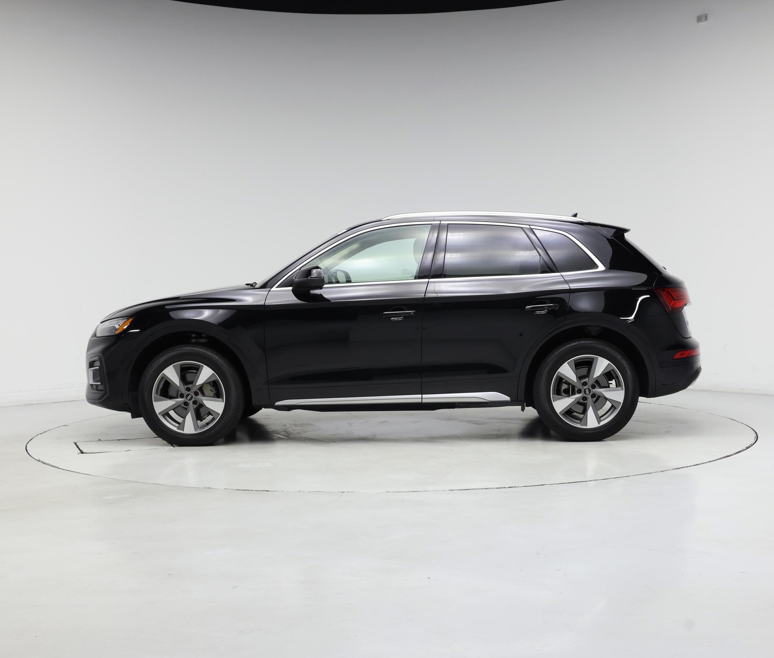 Thumbnail: 2022 Audi Q5 - 3