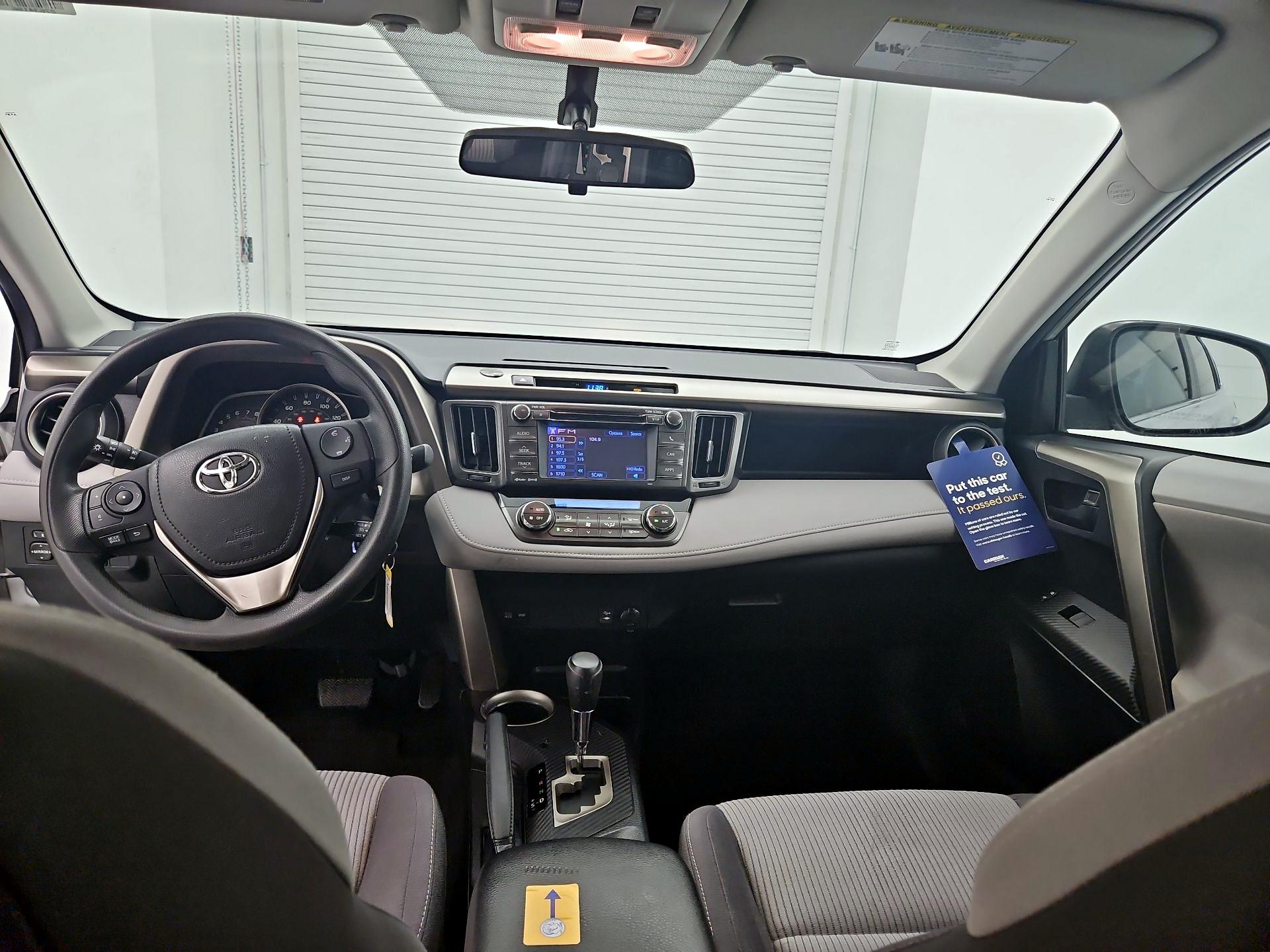 Thumbnail: 2013 Toyota RAV4 - 9