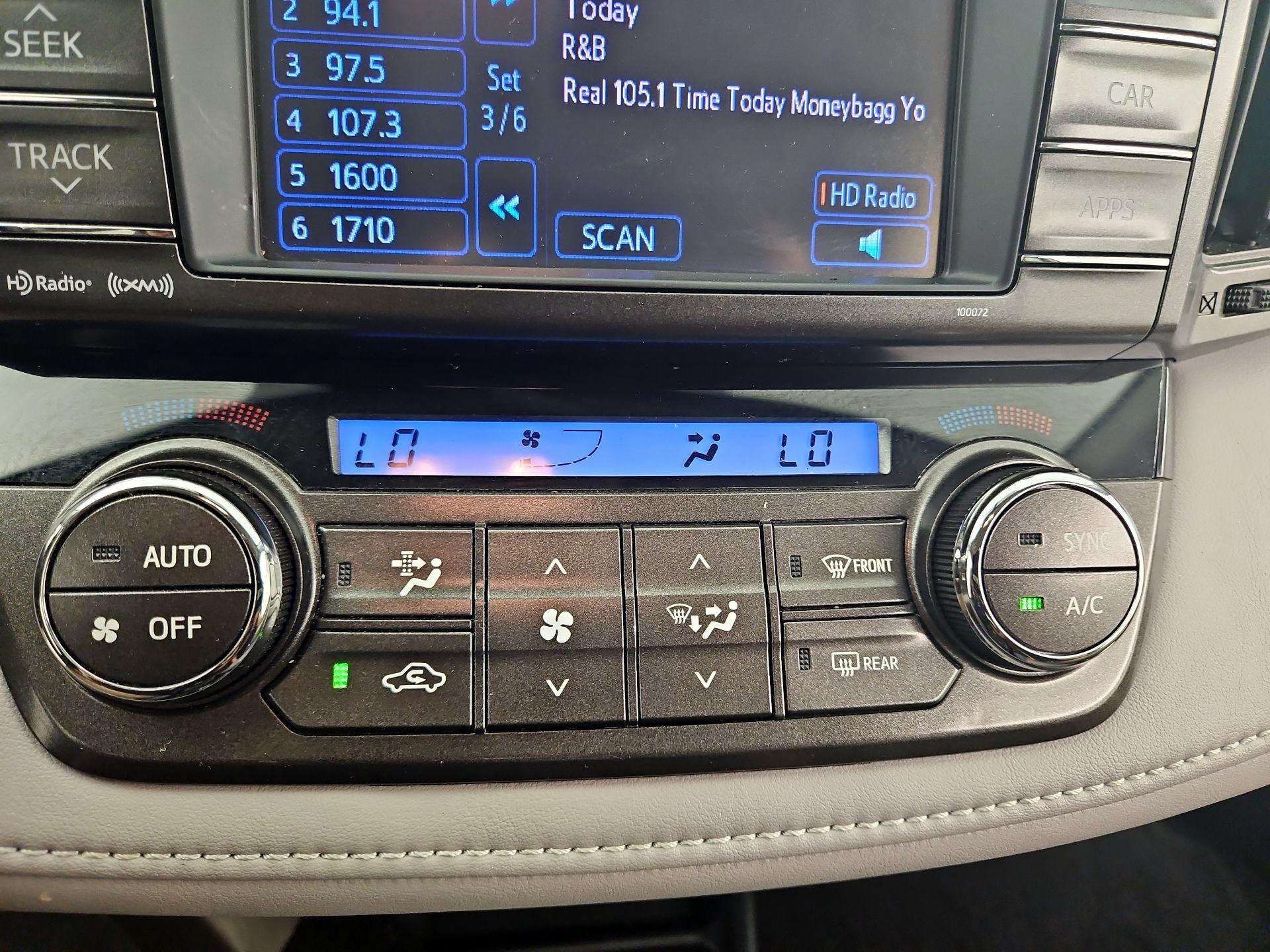 Thumbnail: 2013 Toyota RAV4 - 16