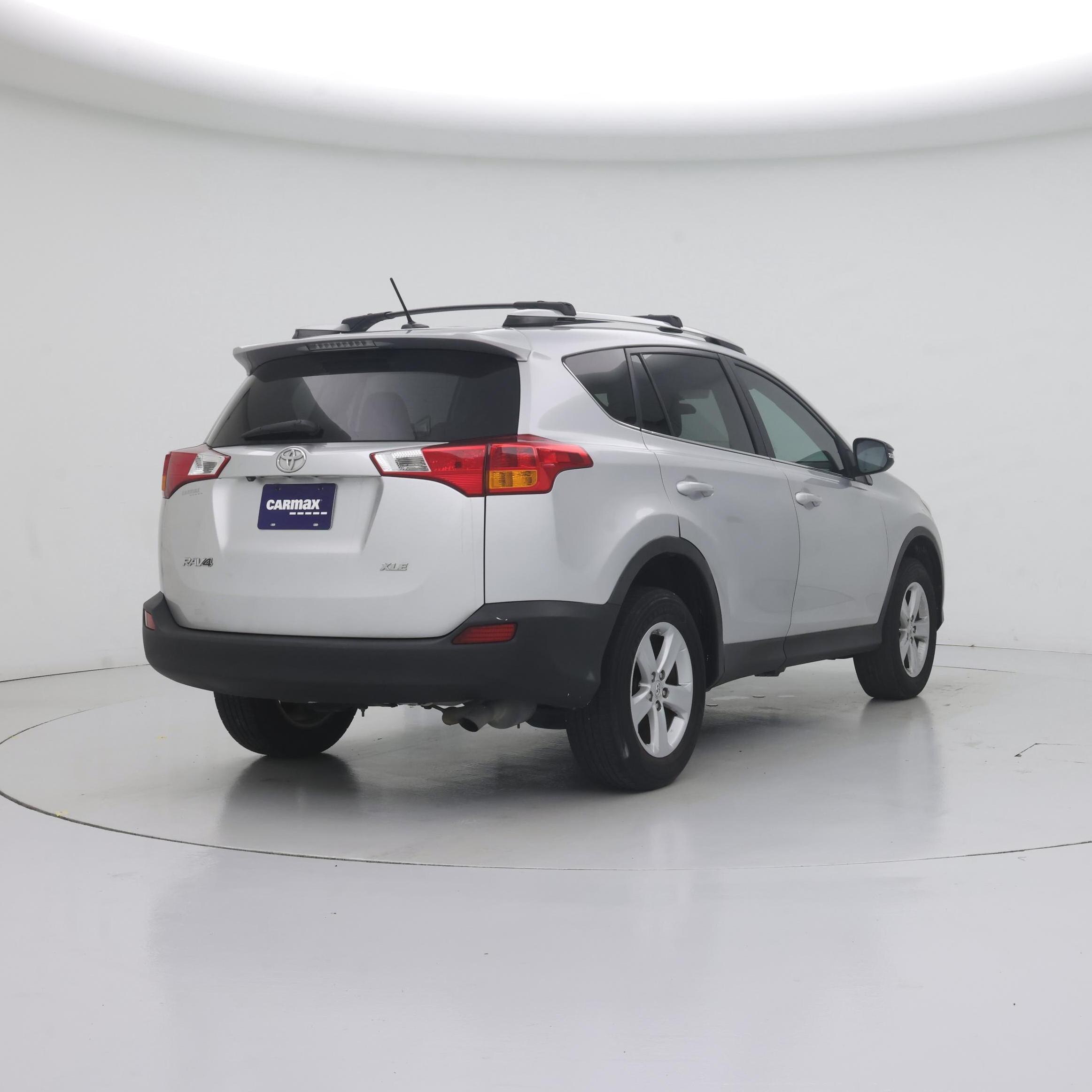 Thumbnail: 2013 Toyota RAV4 - 8