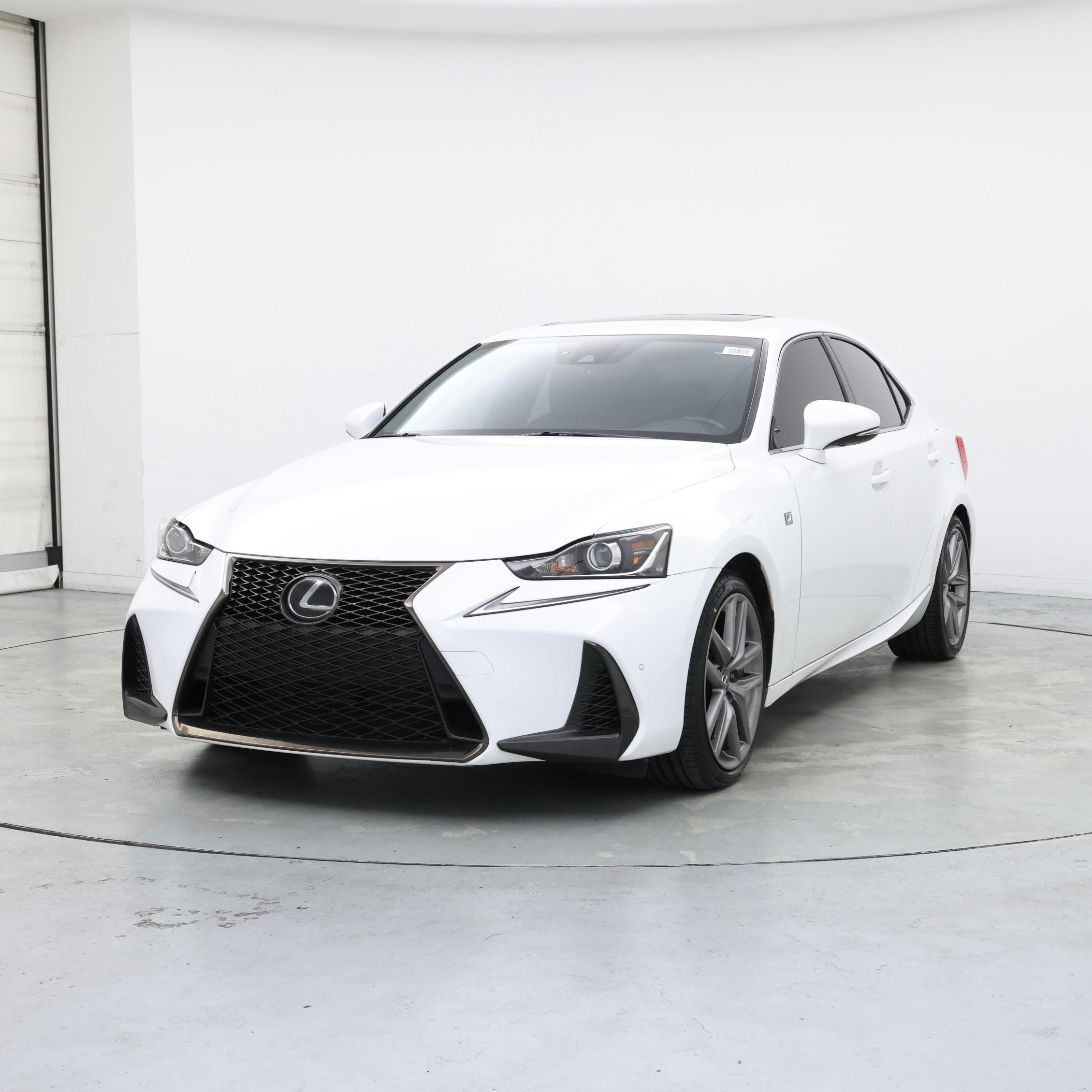 Thumbnail: 2019 Lexus IS - 4