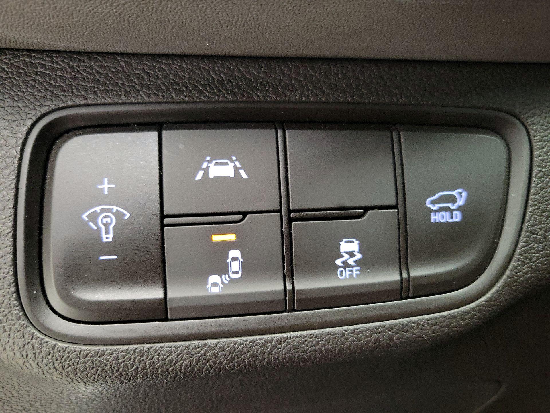 Thumbnail: 2019 Hyundai Santa Fe - 13