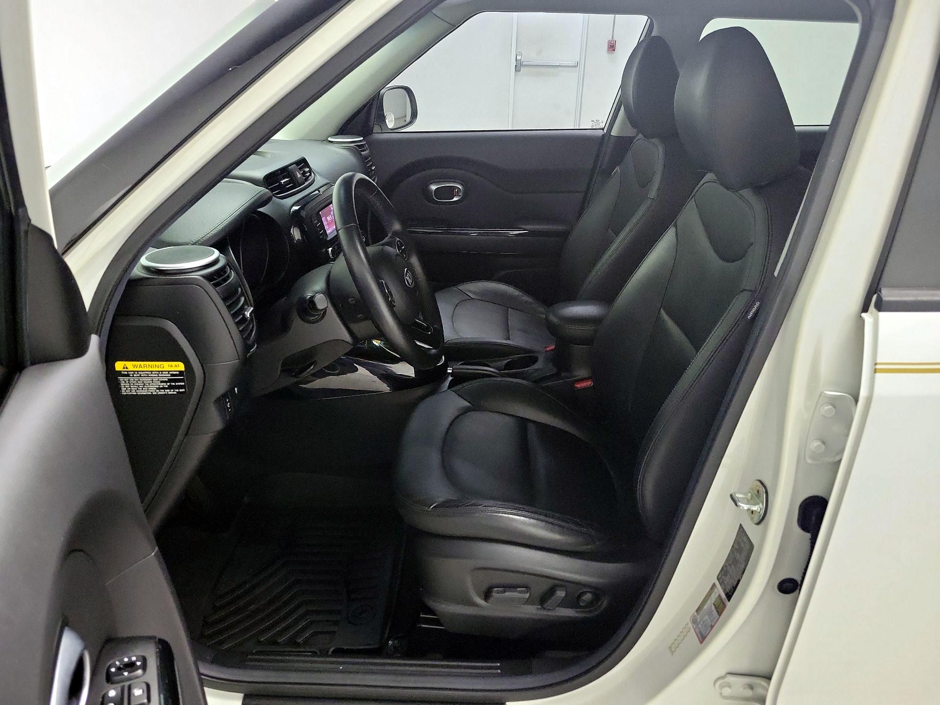 Thumbnail: 2016 Kia Soul - 11