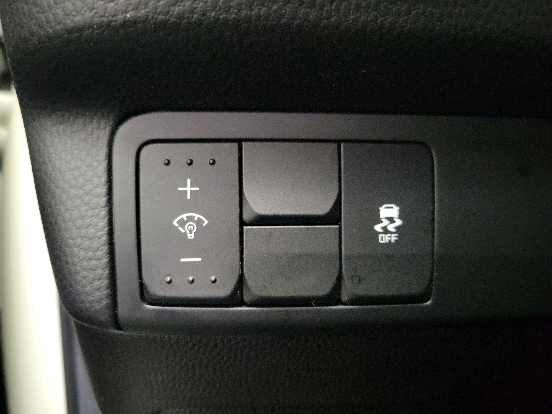 Thumbnail: 2016 Kia Soul - 13
