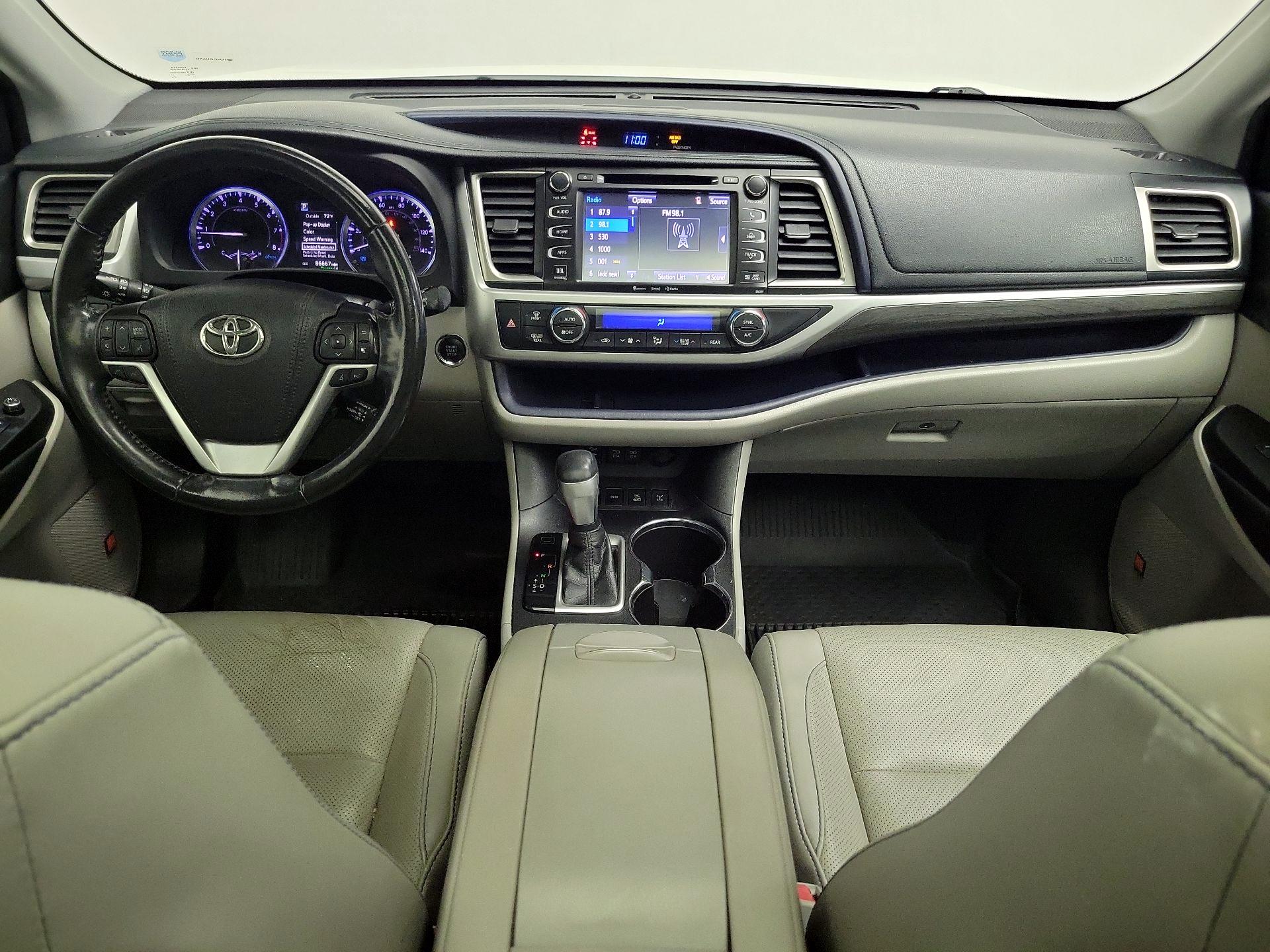 Thumbnail: 2019 Toyota Highlander - 9