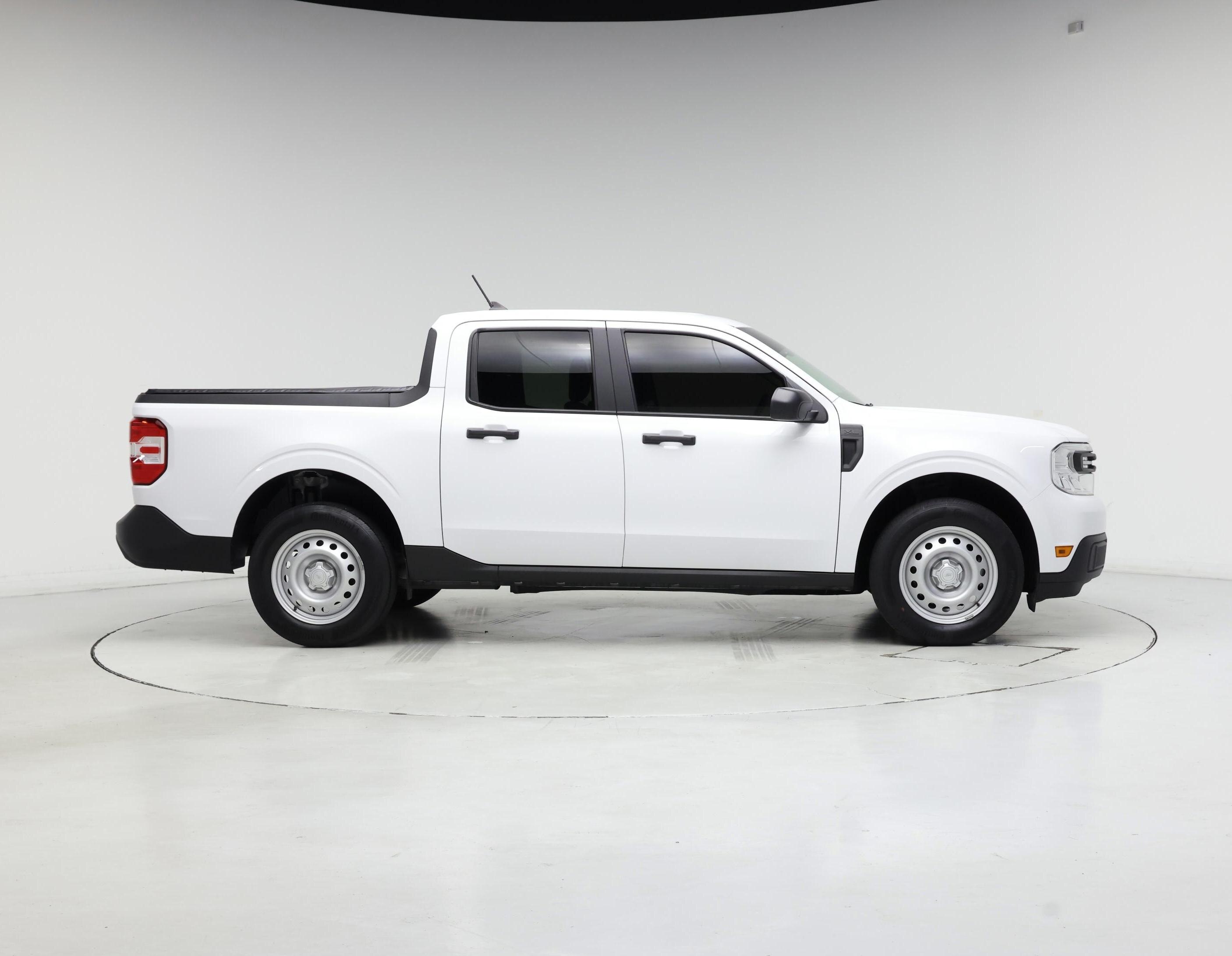 Thumbnail: 2022 Ford Maverick - 7