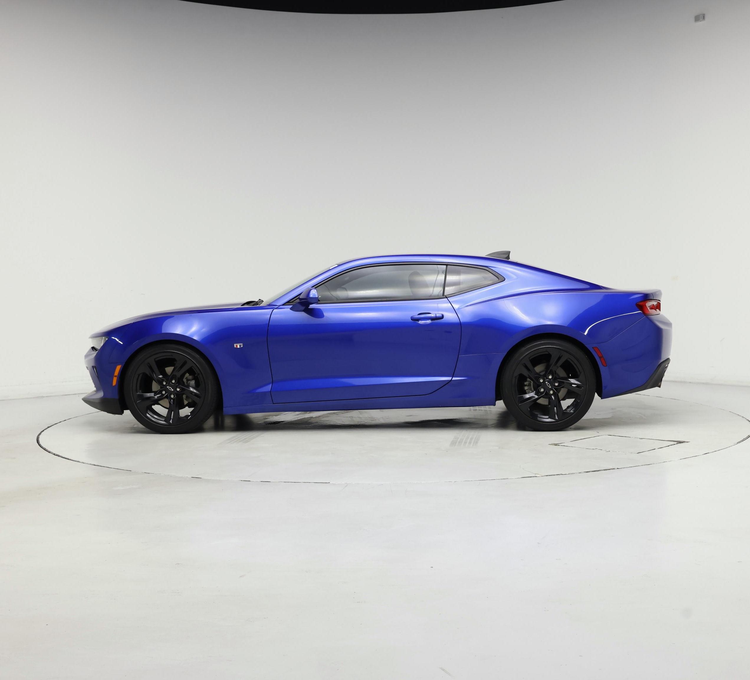 Thumbnail: 2018 Chevrolet Camaro - 3