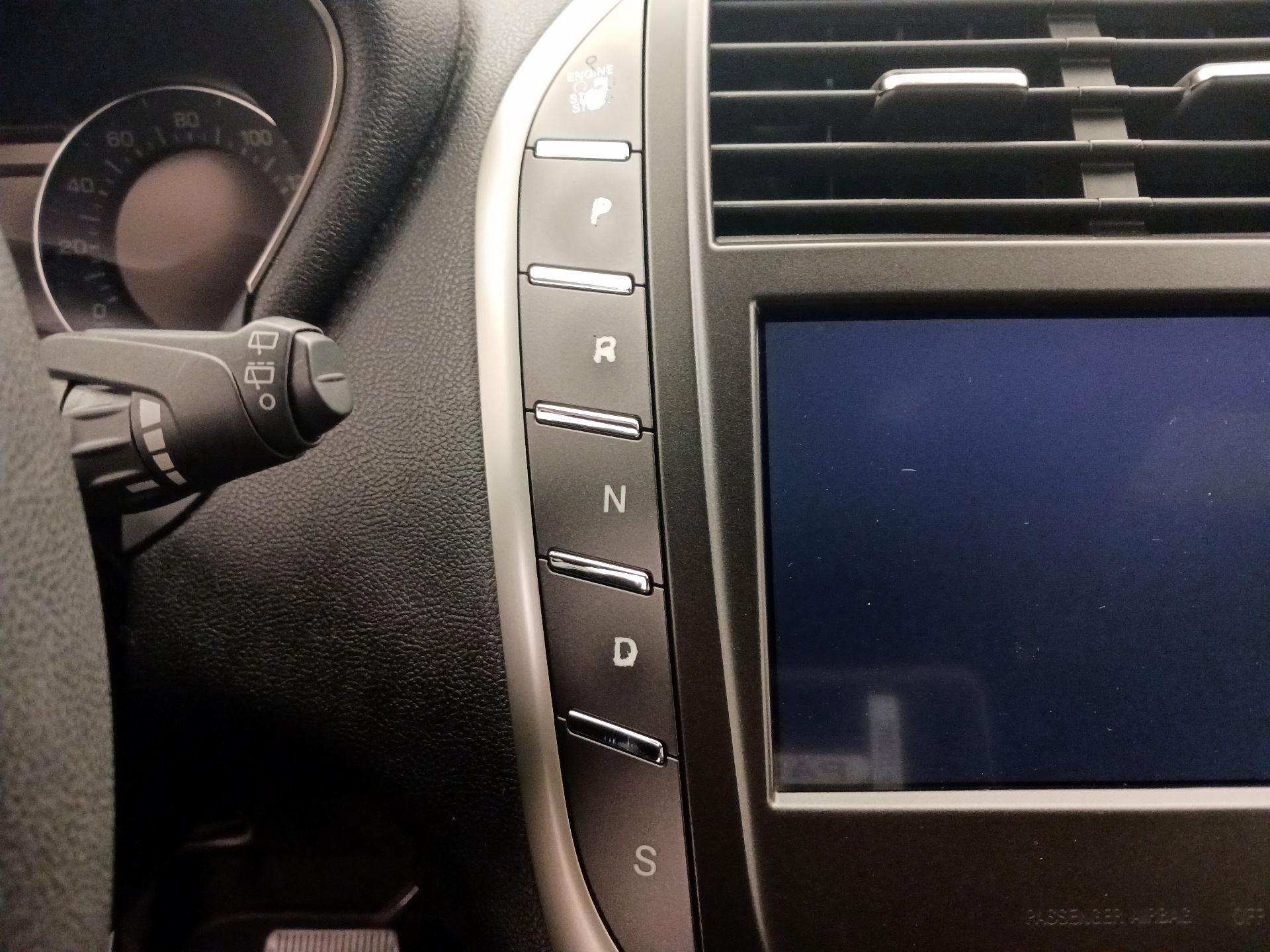 Thumbnail: 2019 Lincoln MKC - 15