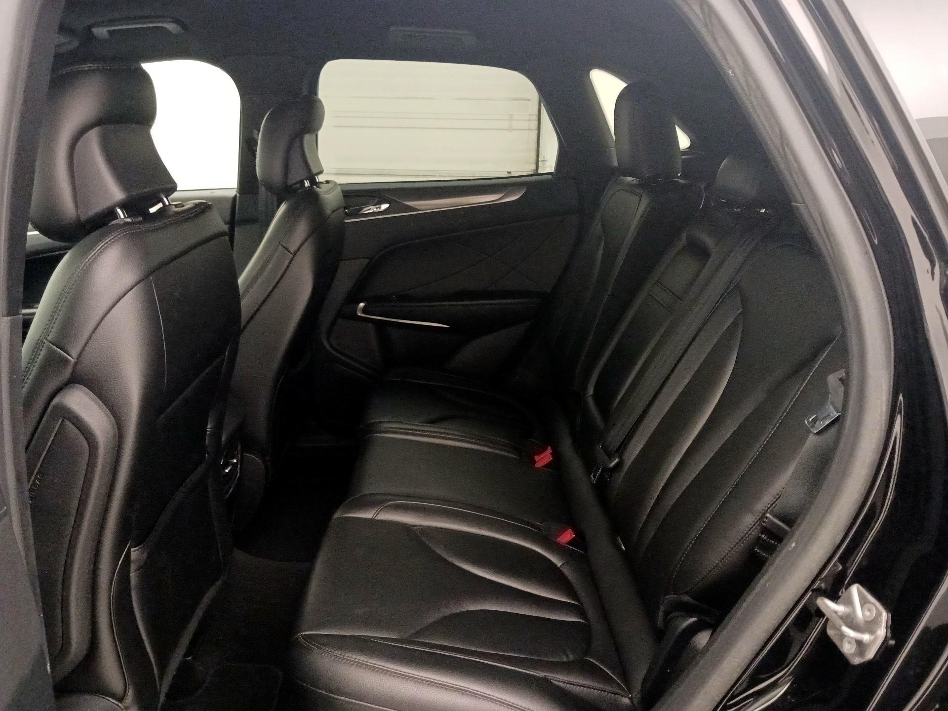 Thumbnail: 2019 Lincoln MKC - 17