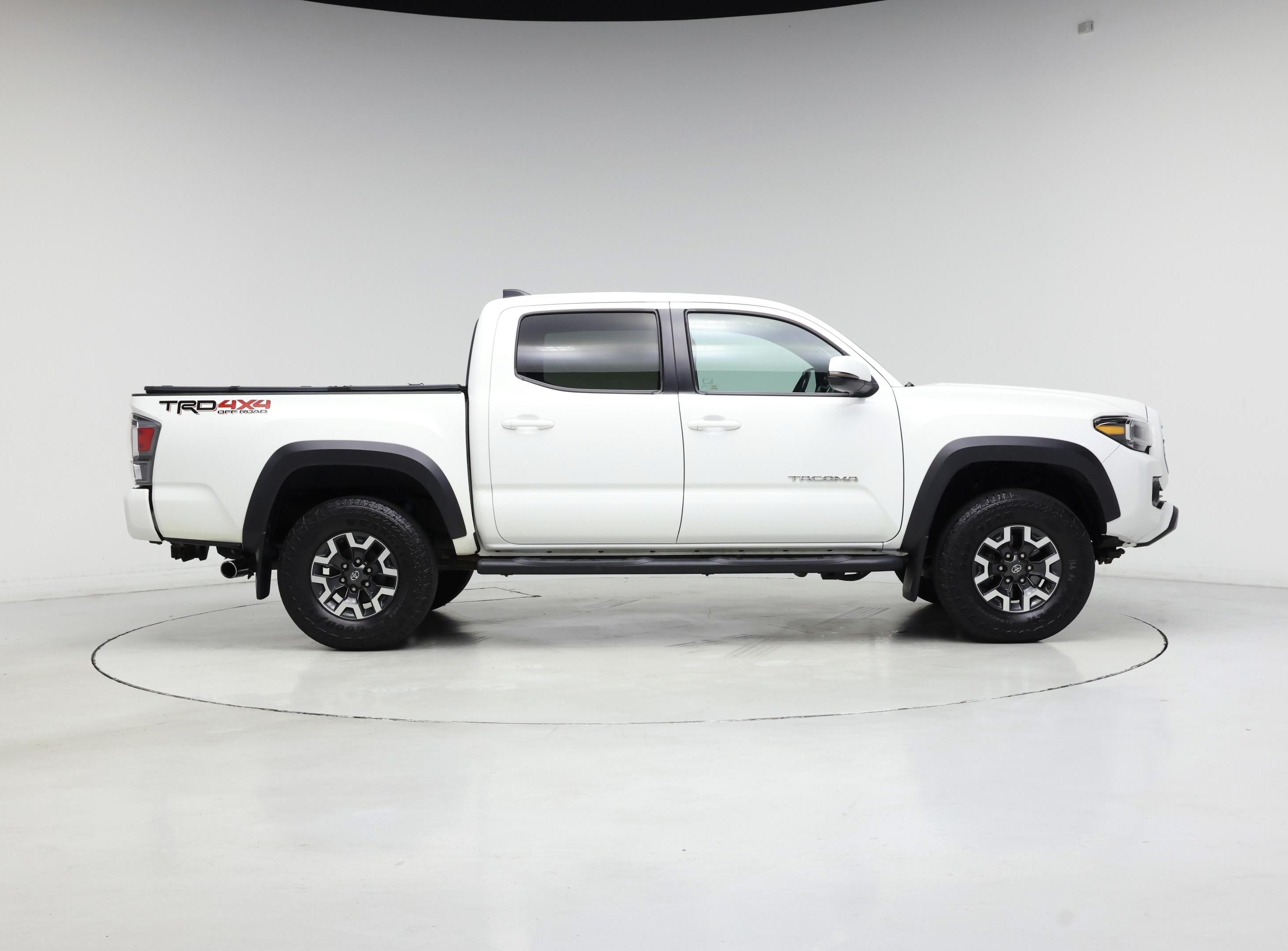 Thumbnail: 2020 Toyota Tacoma - 7