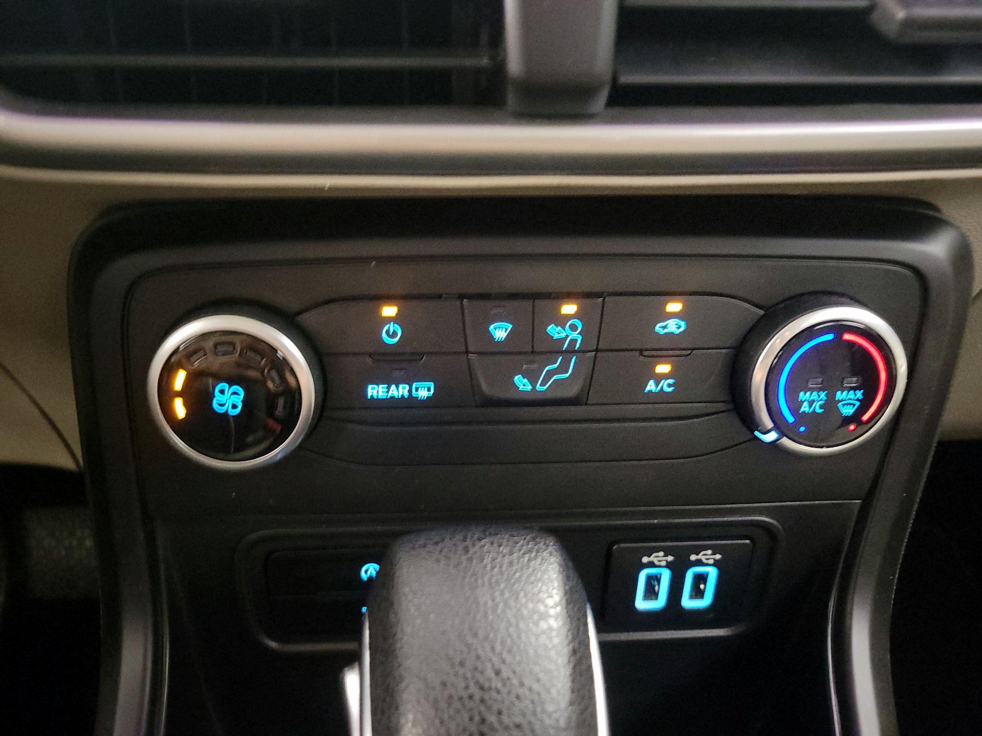 Thumbnail: 2020 Ford EcoSport - 16