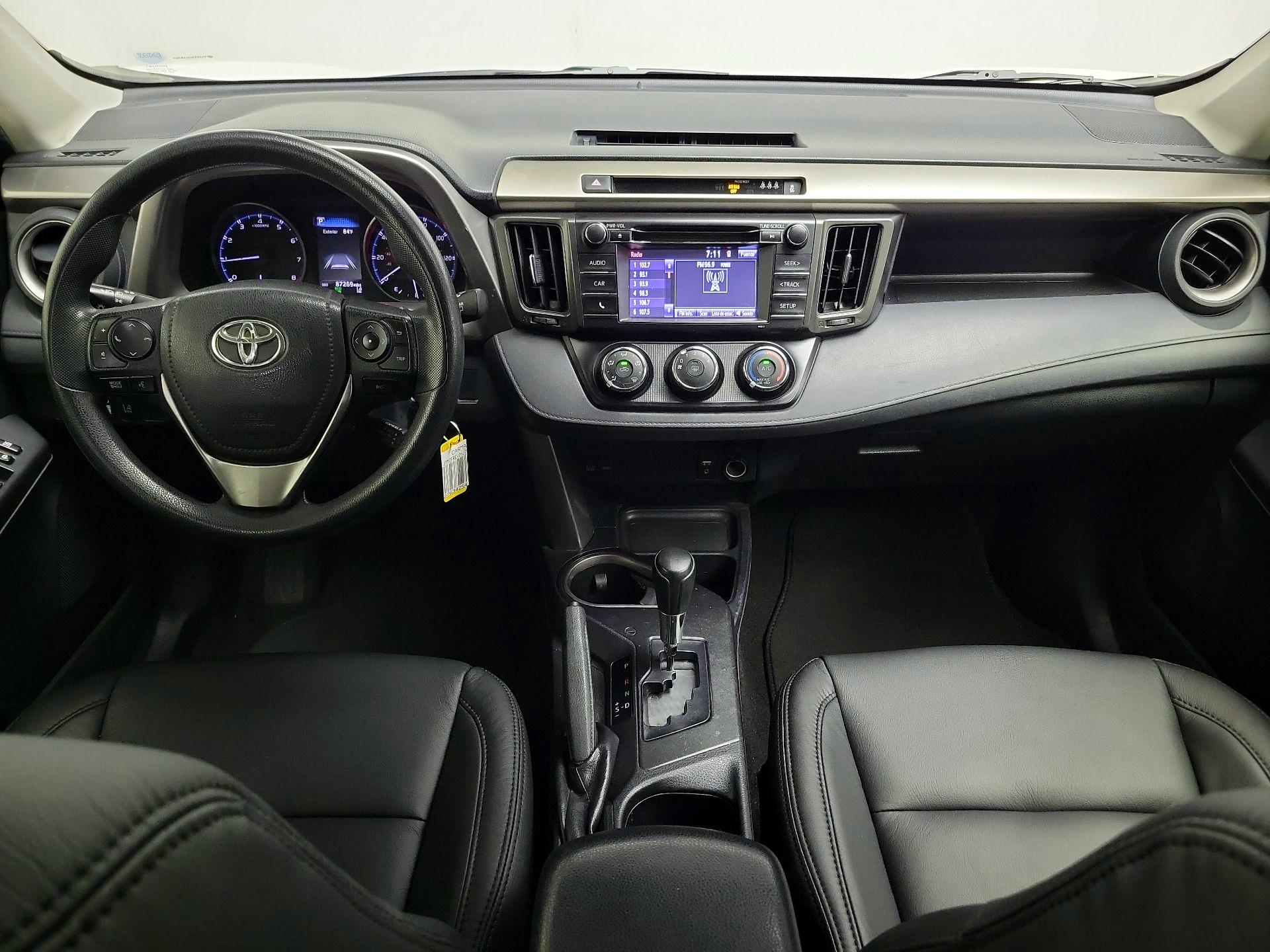 Thumbnail: 2017 Toyota RAV4 - 9