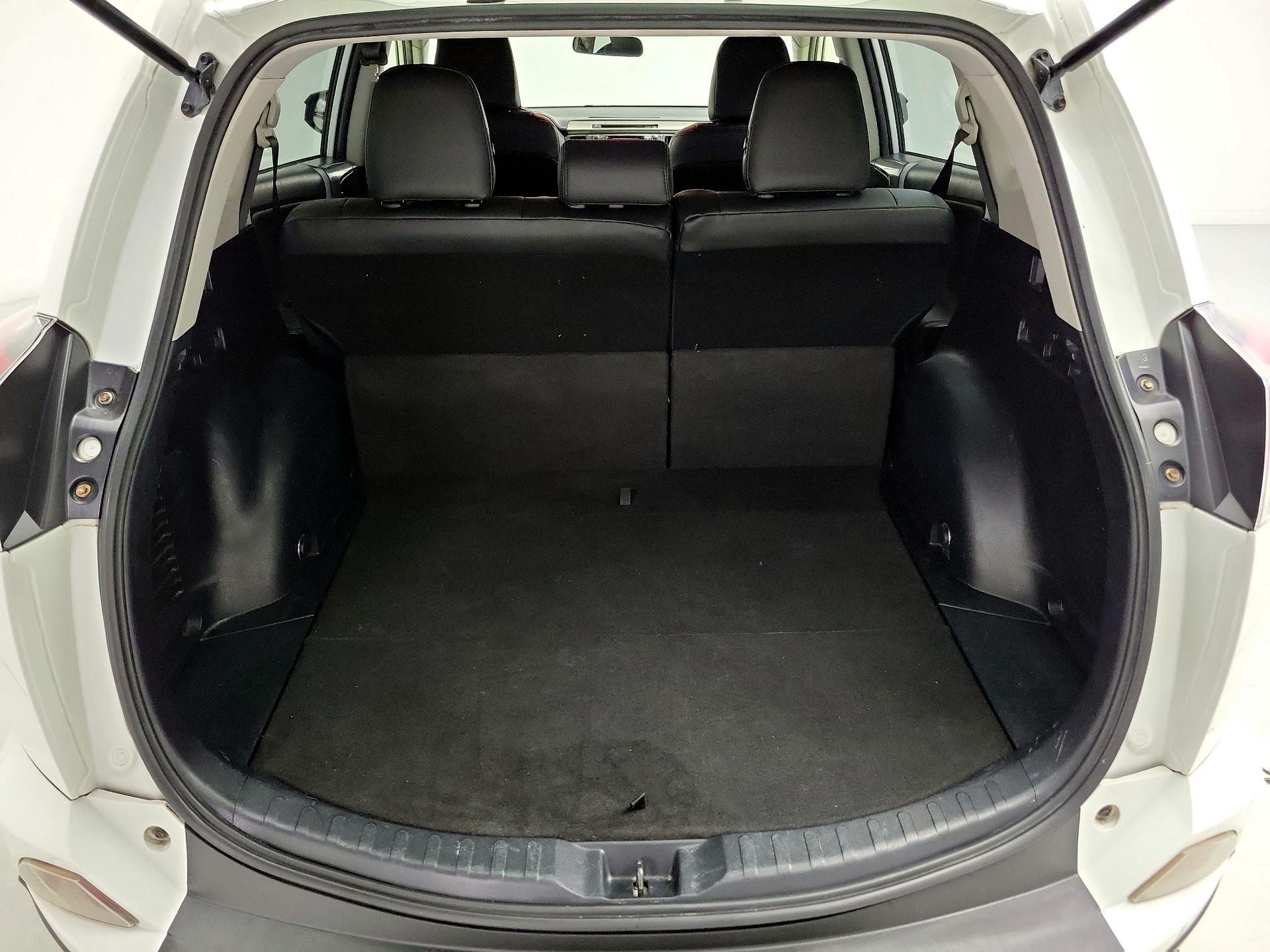 Thumbnail: 2017 Toyota RAV4 - 20
