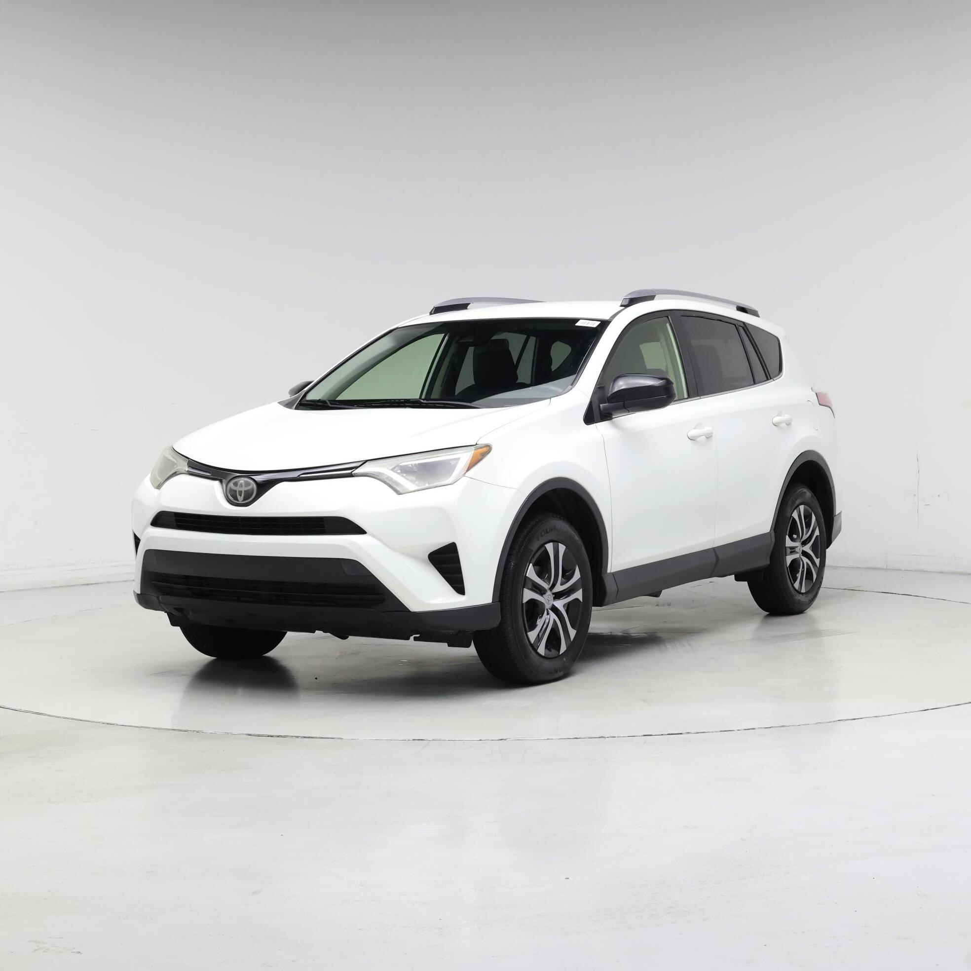 Thumbnail: 2017 Toyota RAV4 - 4