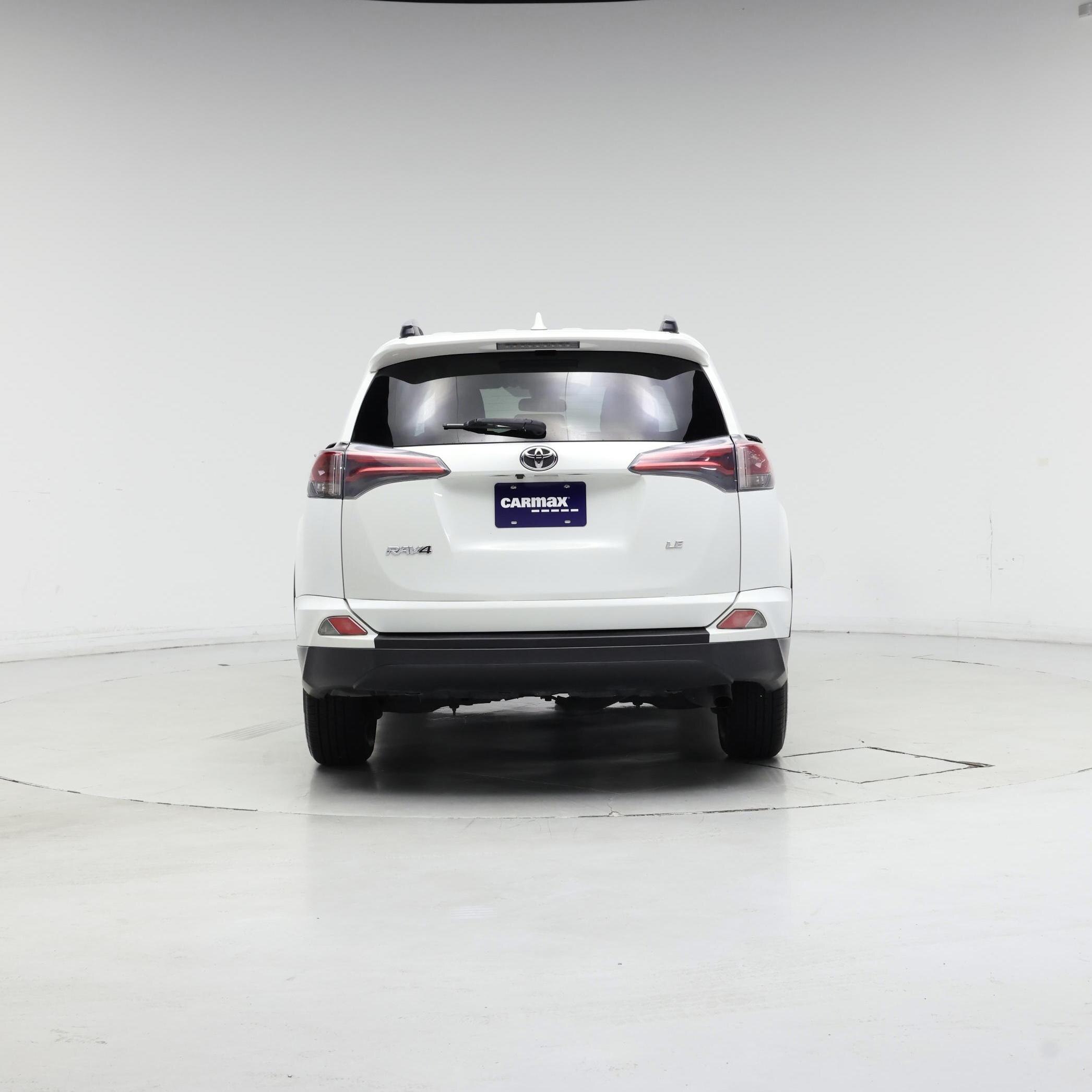 Thumbnail: 2017 Toyota RAV4 - 6