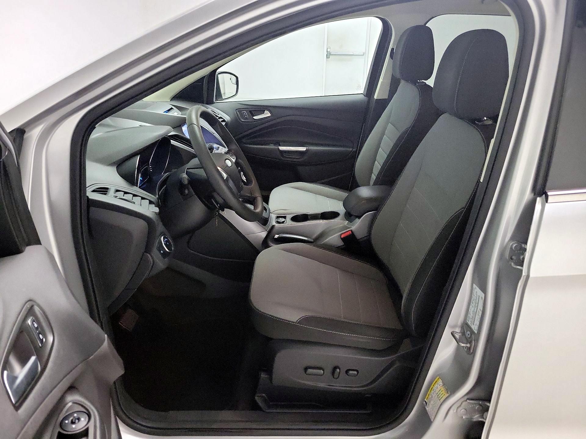 Thumbnail: 2016 Ford Escape - 11