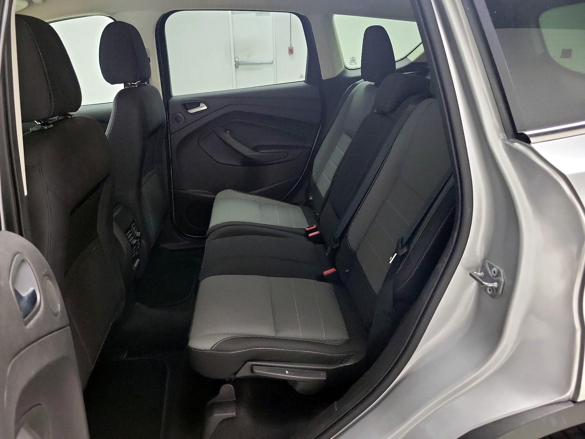 Thumbnail: 2016 Ford Escape - 18