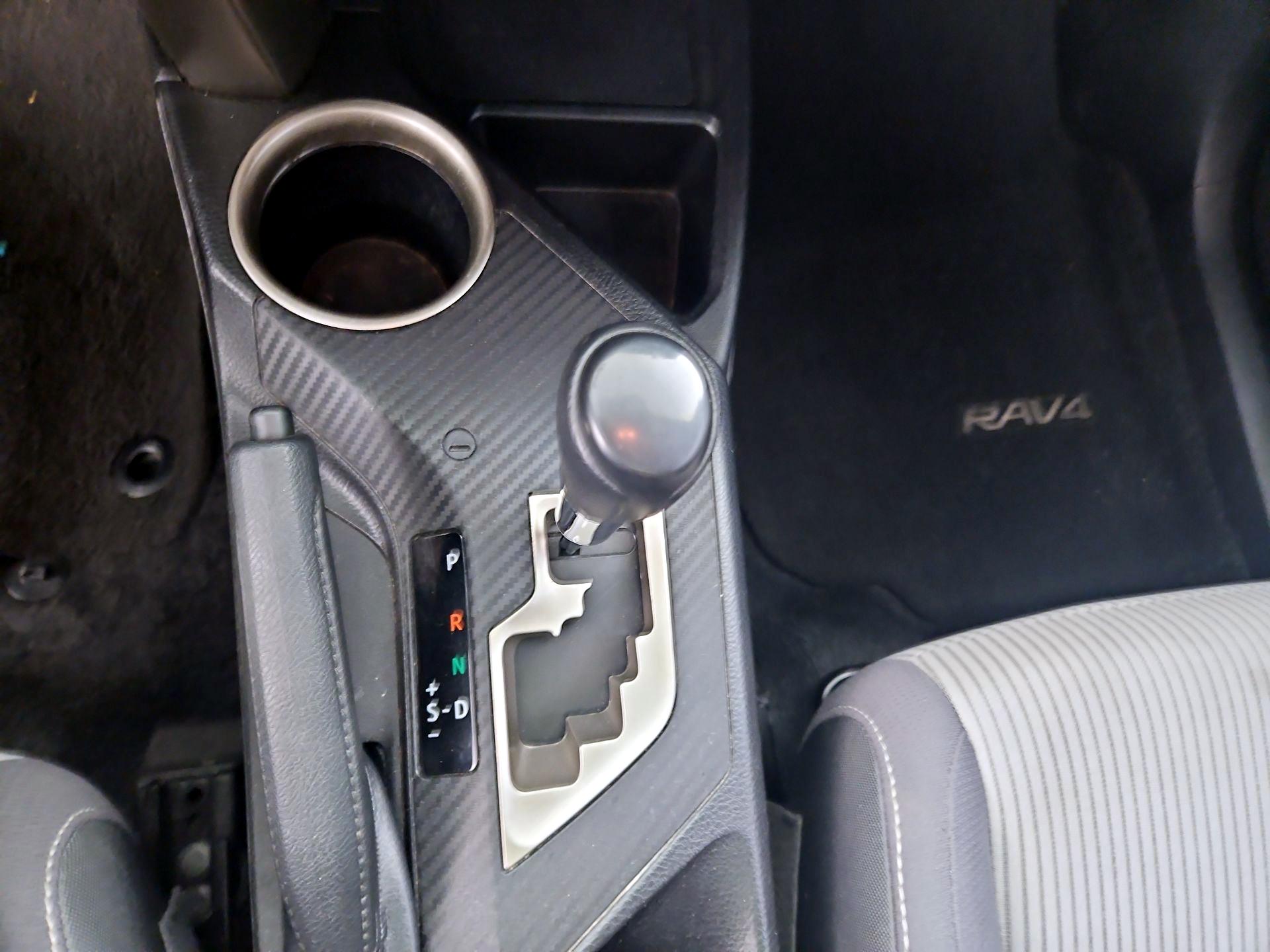 Thumbnail: 2013 Toyota RAV4 - 17