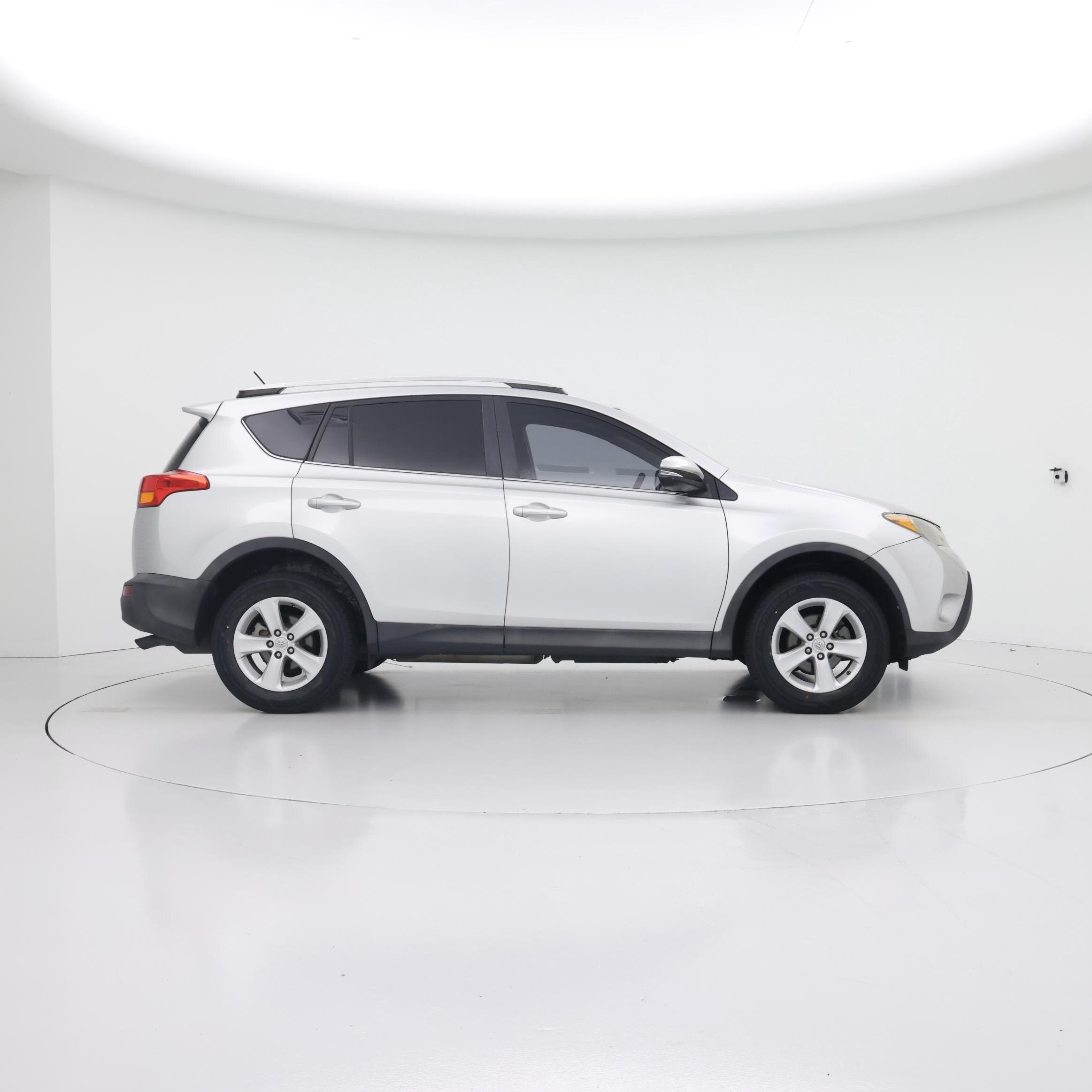 Thumbnail: 2013 Toyota RAV4 - 7