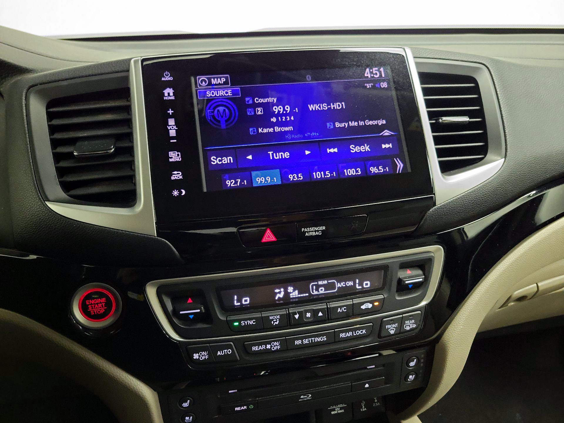 Thumbnail: 2018 Honda Pilot - 16