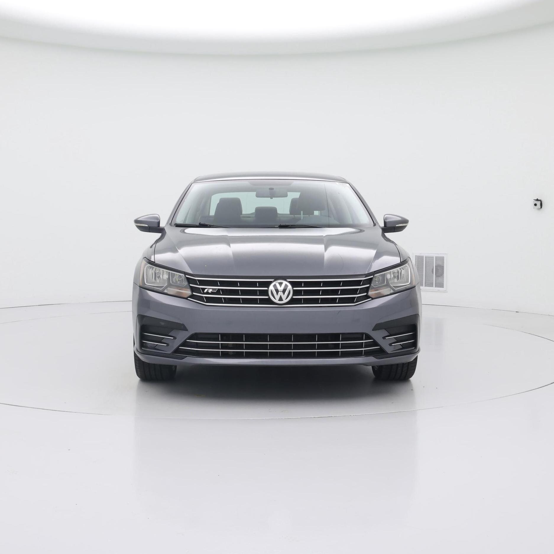 Thumbnail: 2017 Volkswagen Passat - 5