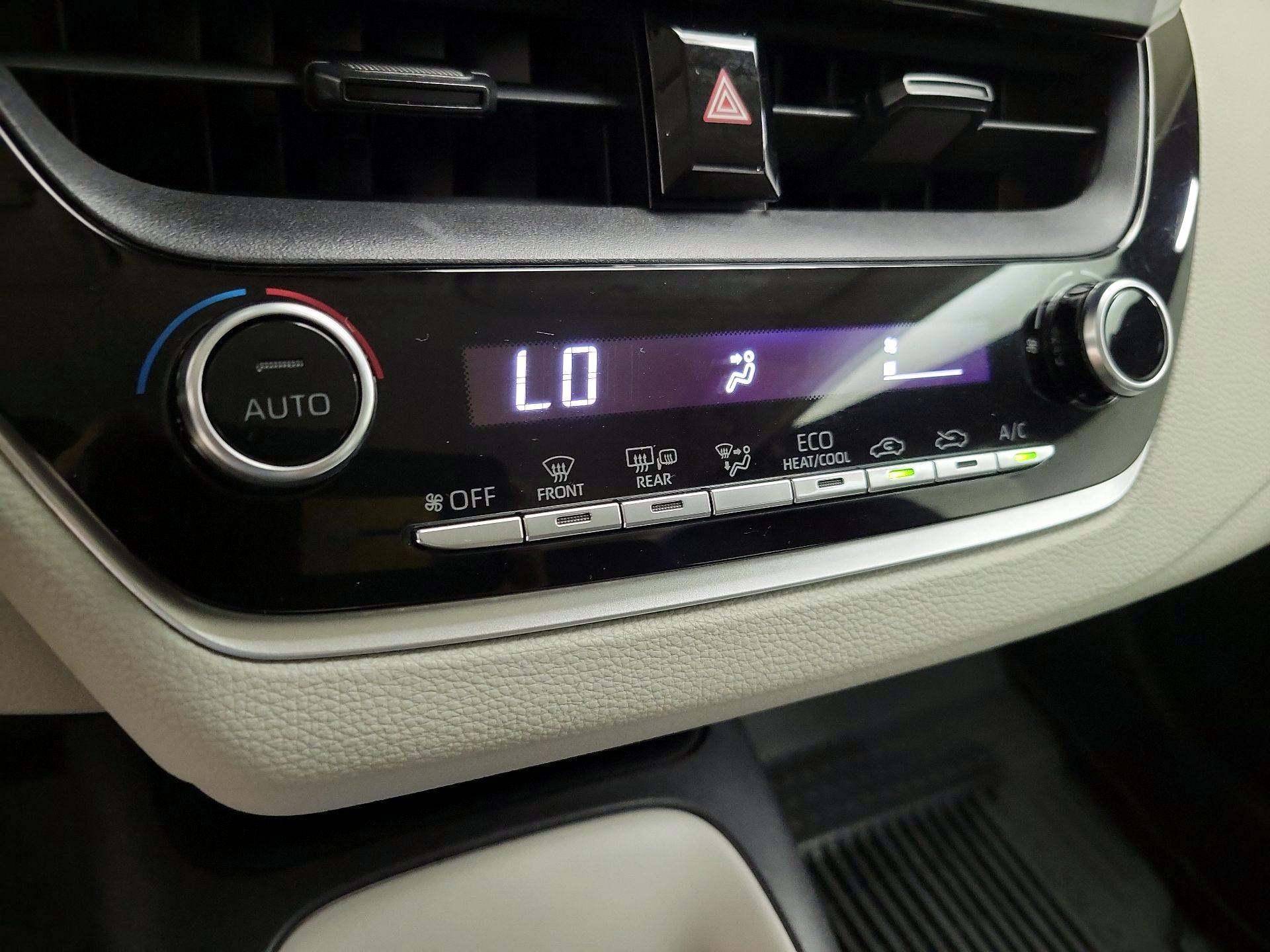 Thumbnail: 2021 Toyota Corolla - 16