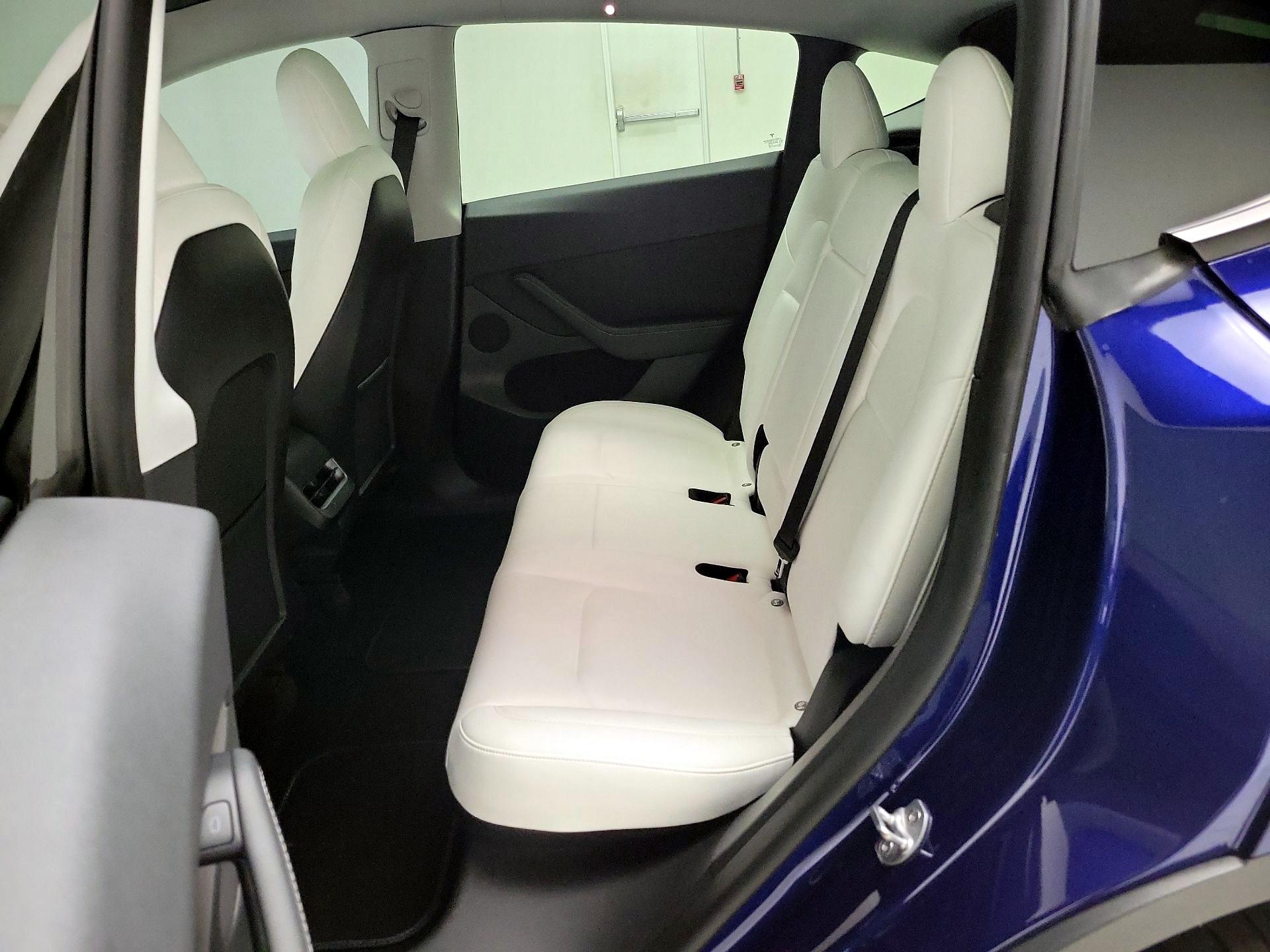 Thumbnail: 2022 Tesla Model Y - 18