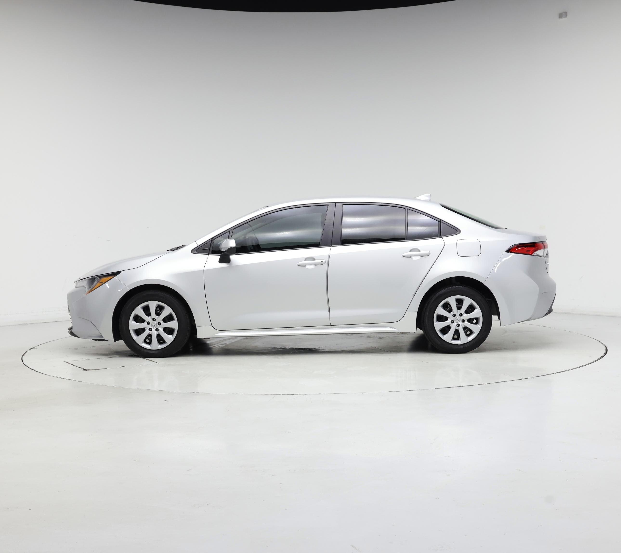 Thumbnail: 2024 Toyota Corolla - 3