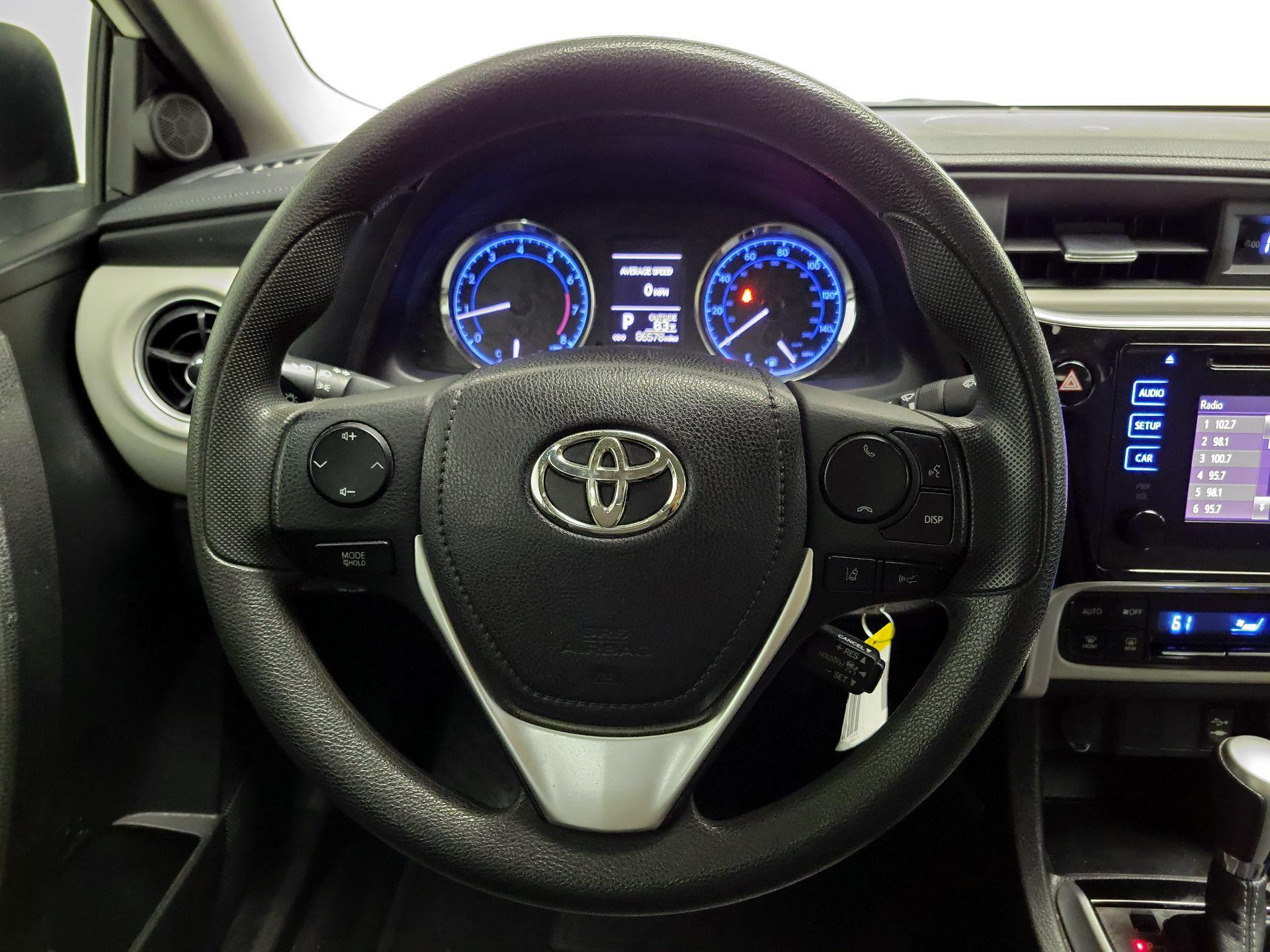 Thumbnail: 2019 Toyota Corolla - 10