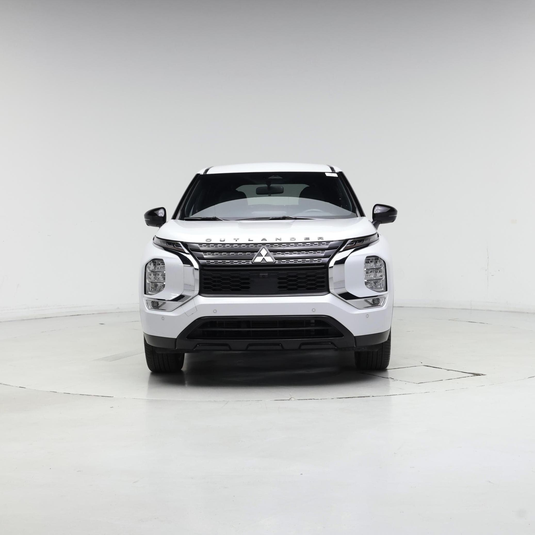 Thumbnail: 2024 Mitsubishi Outlander - 5