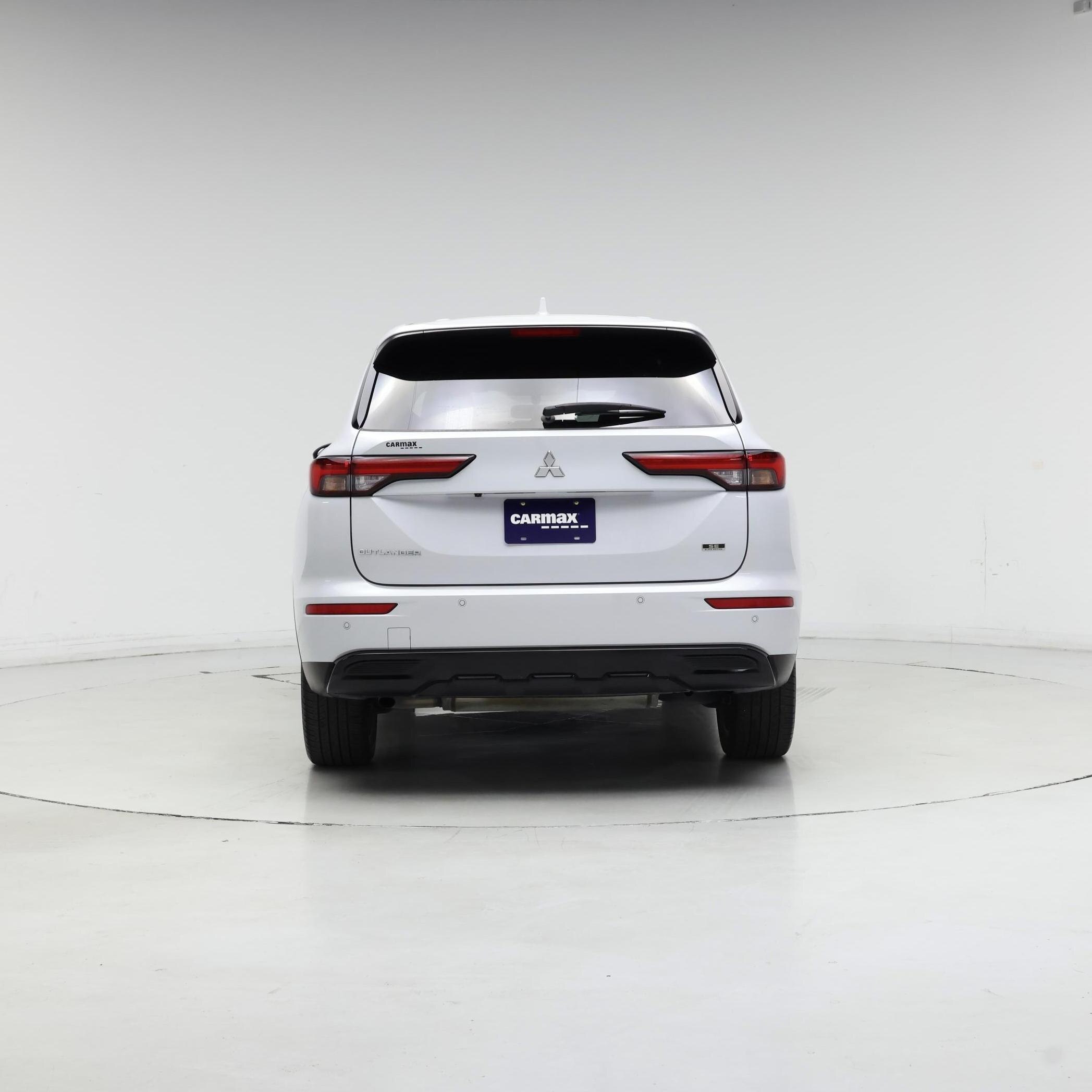 Thumbnail: 2024 Mitsubishi Outlander - 6