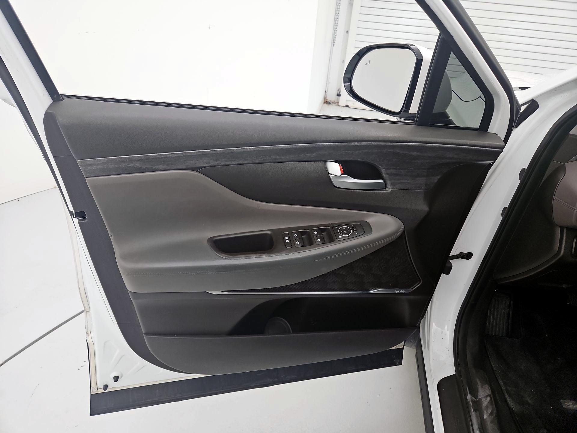 Thumbnail: 2019 Hyundai Santa Fe - 12