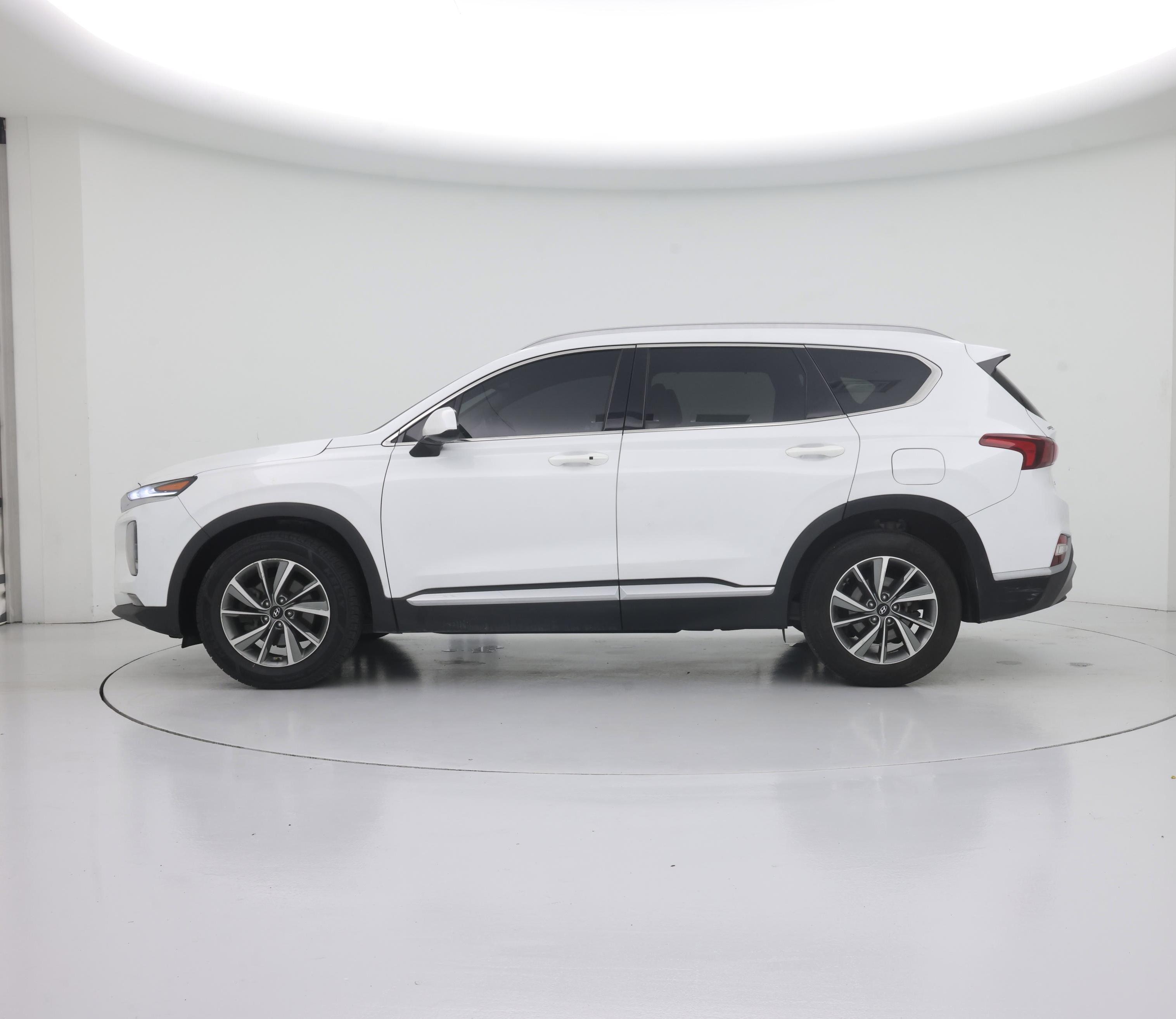 Thumbnail: 2019 Hyundai Santa Fe - 3