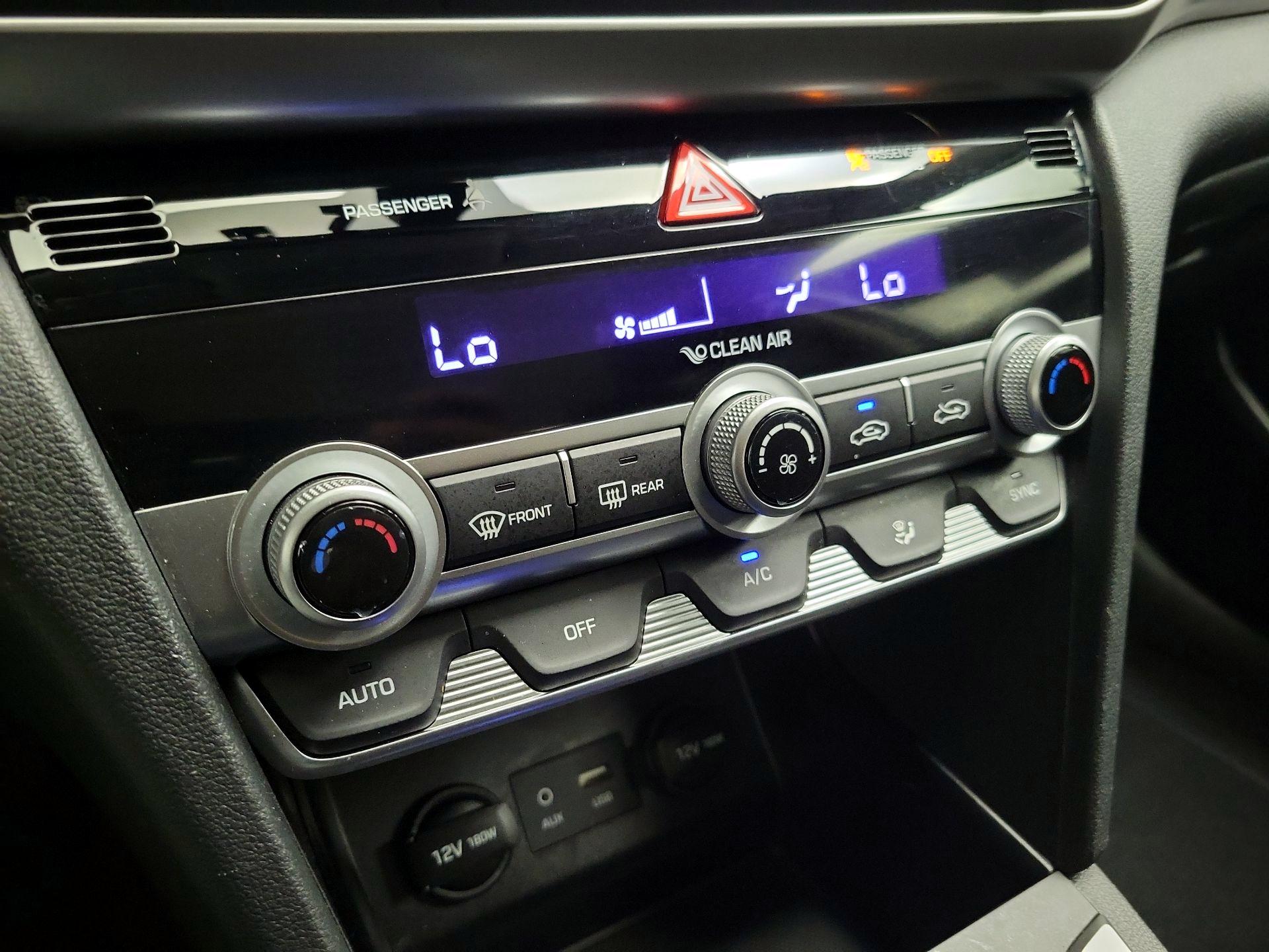 Thumbnail: 2020 Hyundai Elantra - 16