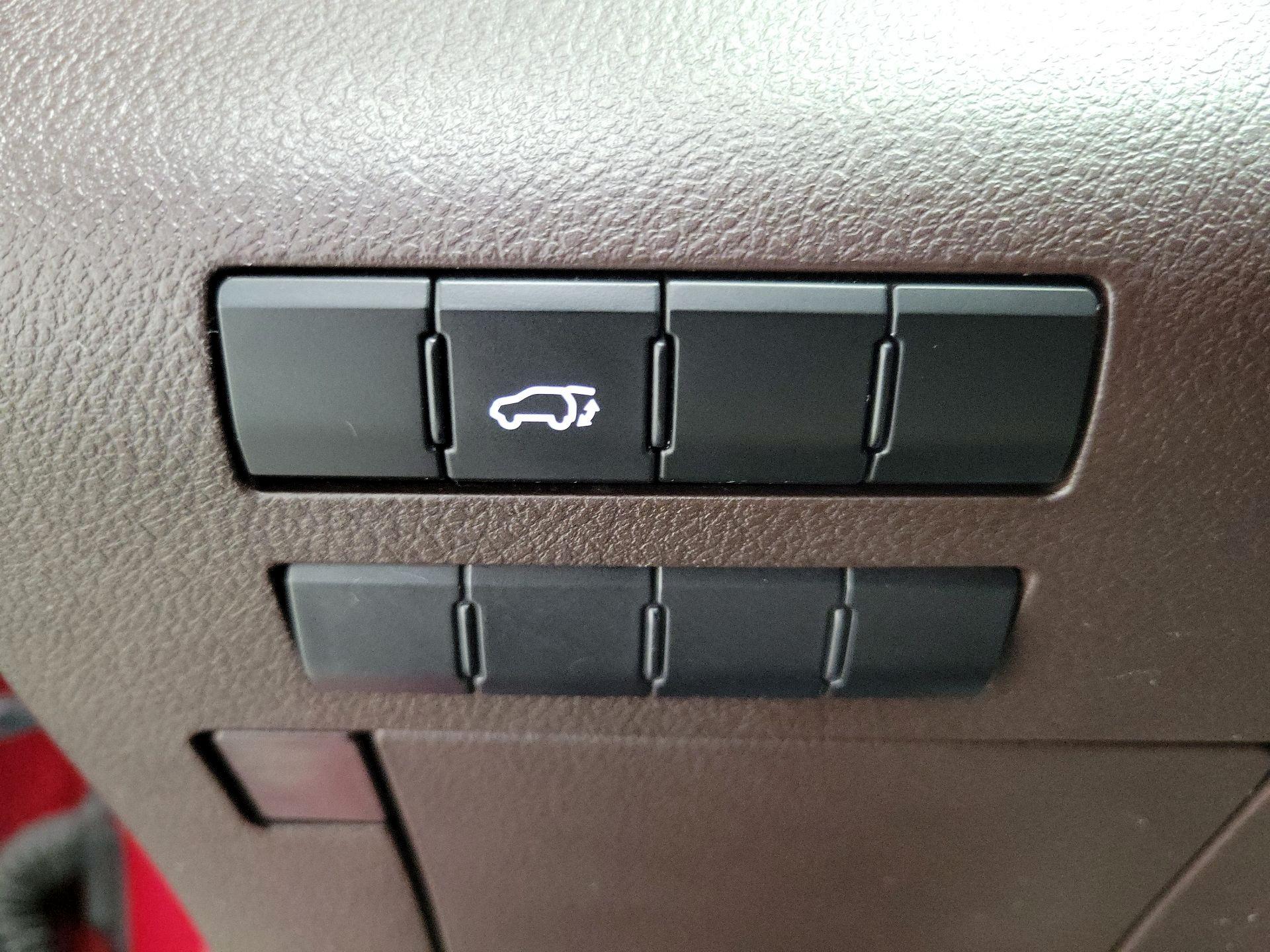 Thumbnail: 2016 Lexus RX - 13