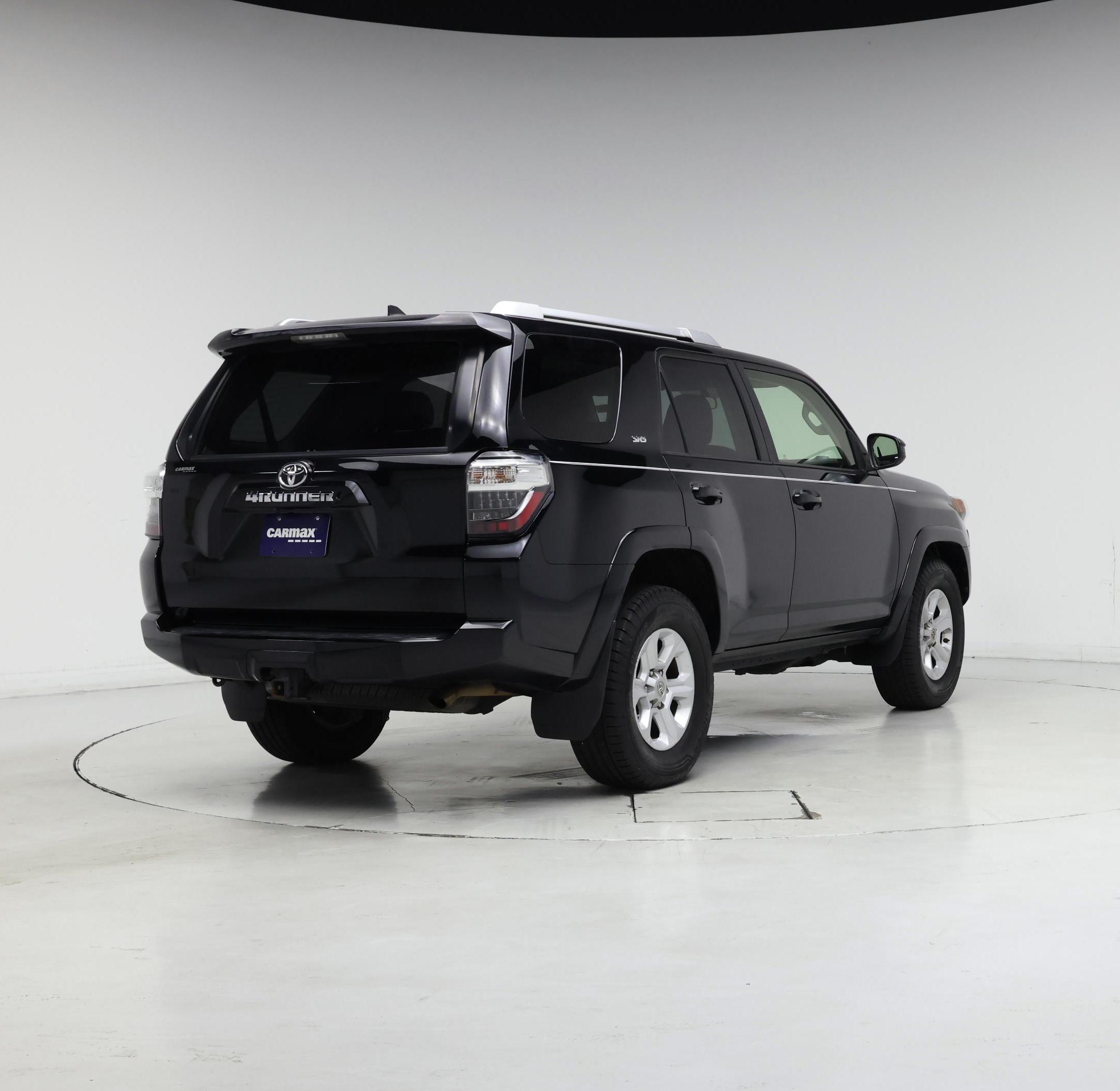 Thumbnail: 2017 Toyota 4Runner - 8