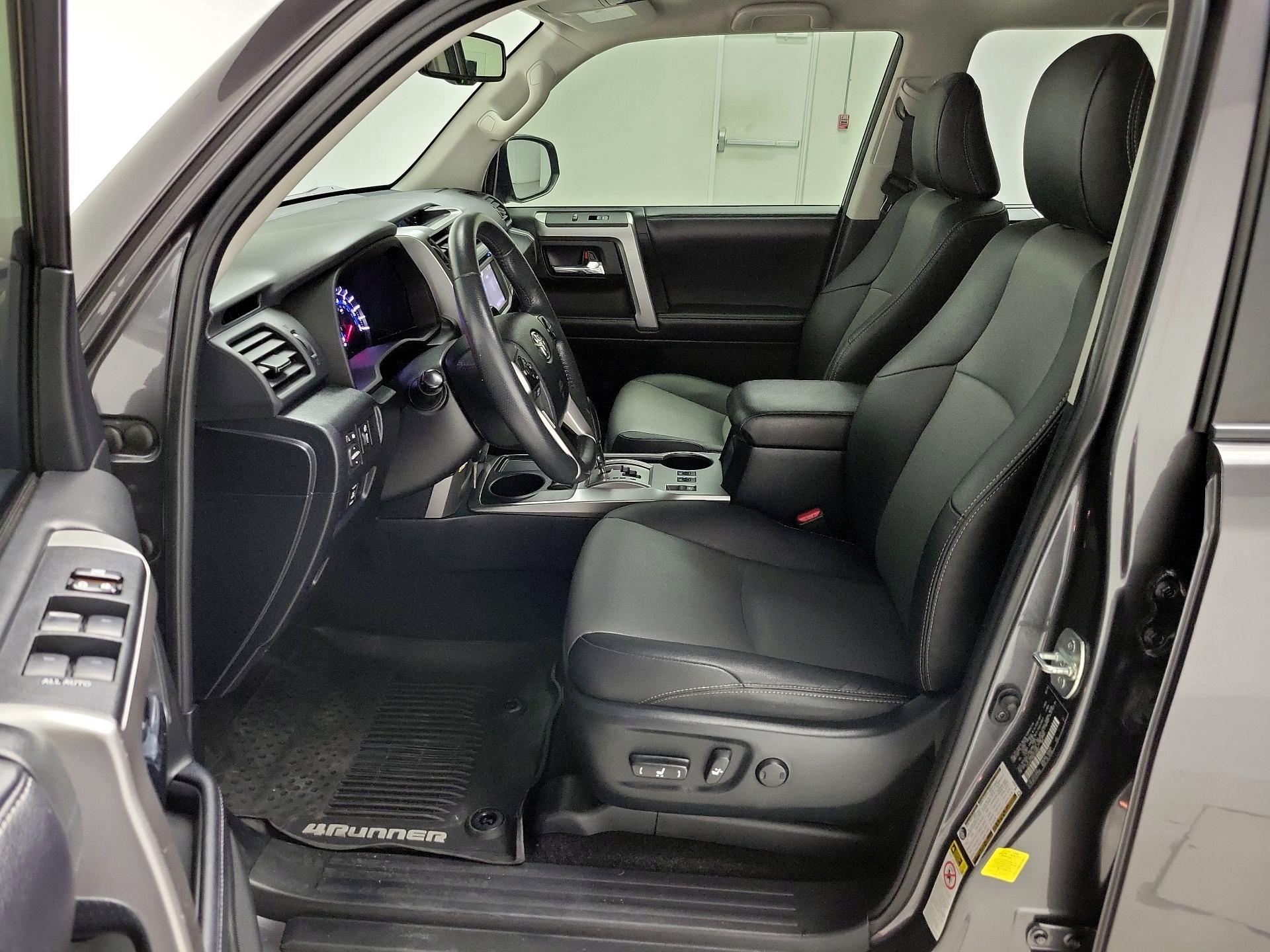 Thumbnail: 2019 Toyota 4Runner - 11