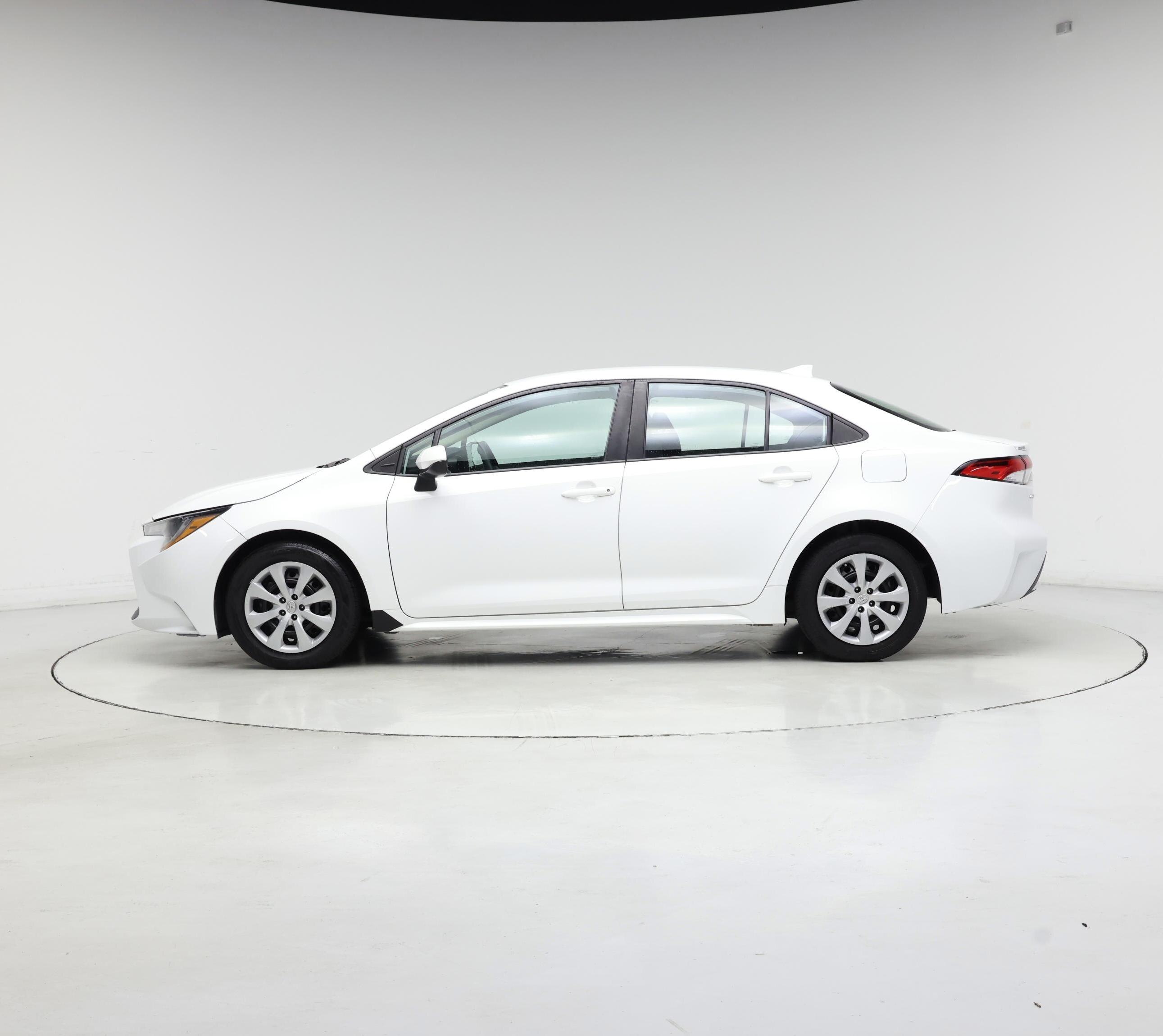 Thumbnail: 2022 Toyota Corolla - 3